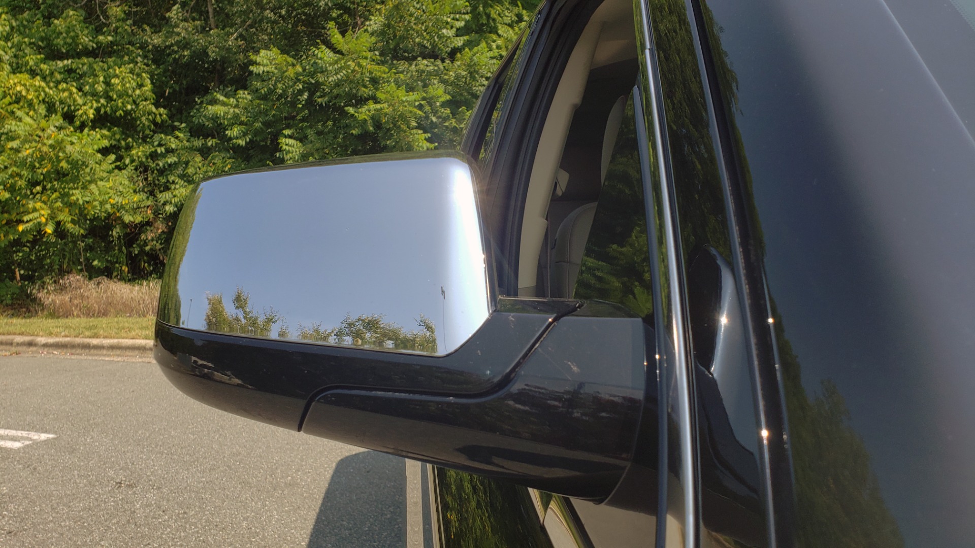 Used 2015 Chevrolet SURBURBAN LTZ 4WD / NAV / SUNROOF / 3-ROW / ENTERTAINMENT / REARVIEW for sale Sold at Formula Imports in Charlotte NC 28227 62