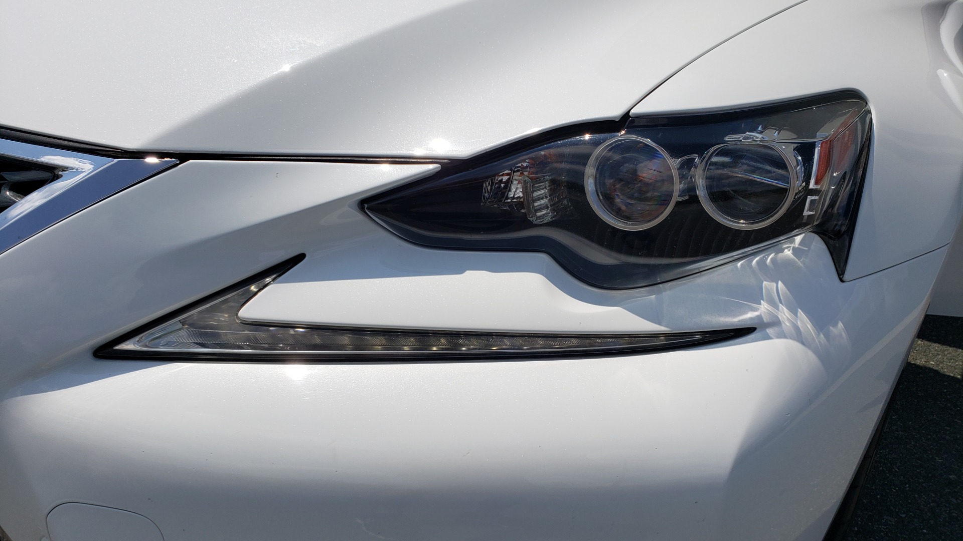 Used 2014 Lexus IS 250 F-SPORT SEDAN / BLIND SPOT MONITOR / REARVIEW / 18IN WHEELS for sale Sold at Formula Imports in Charlotte NC 28227 24