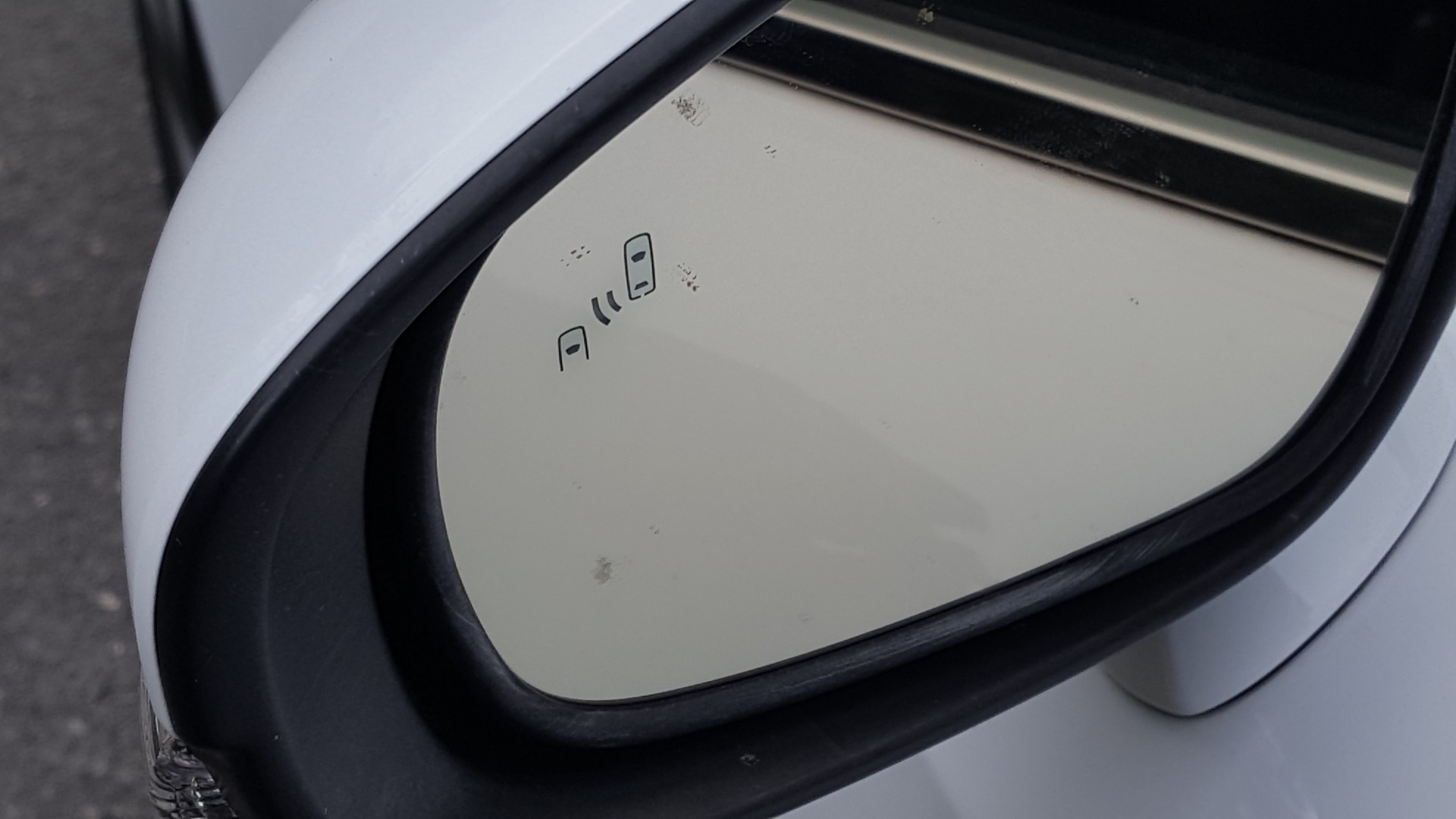 Used 2014 Lexus IS 250 F-SPORT SEDAN / BLIND SPOT MONITOR / REARVIEW / 18IN WHEELS for sale Sold at Formula Imports in Charlotte NC 28227 27