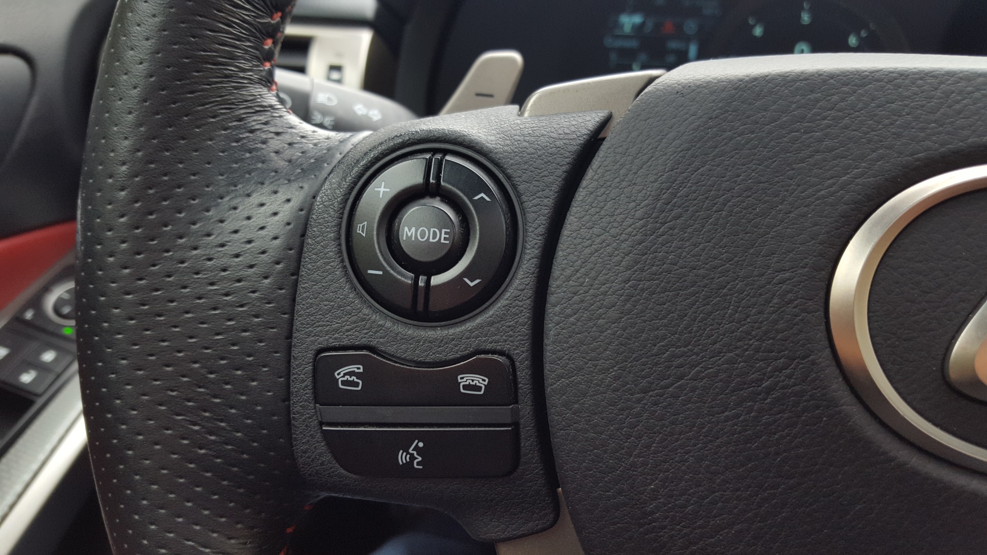 Used 2014 Lexus IS 250 F-SPORT SEDAN / BLIND SPOT MONITOR / REARVIEW / 18IN WHEELS for sale Sold at Formula Imports in Charlotte NC 28227 46