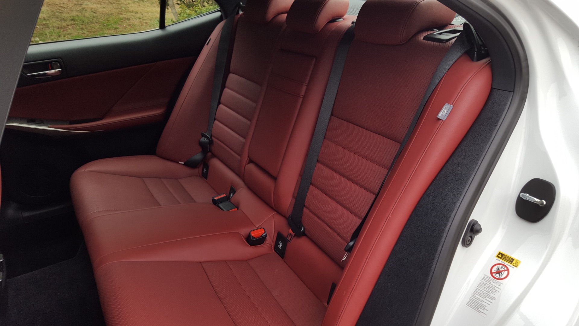 Used 2014 Lexus IS 250 F-SPORT SEDAN / BLIND SPOT MONITOR / REARVIEW / 18IN WHEELS for sale Sold at Formula Imports in Charlotte NC 28227 70