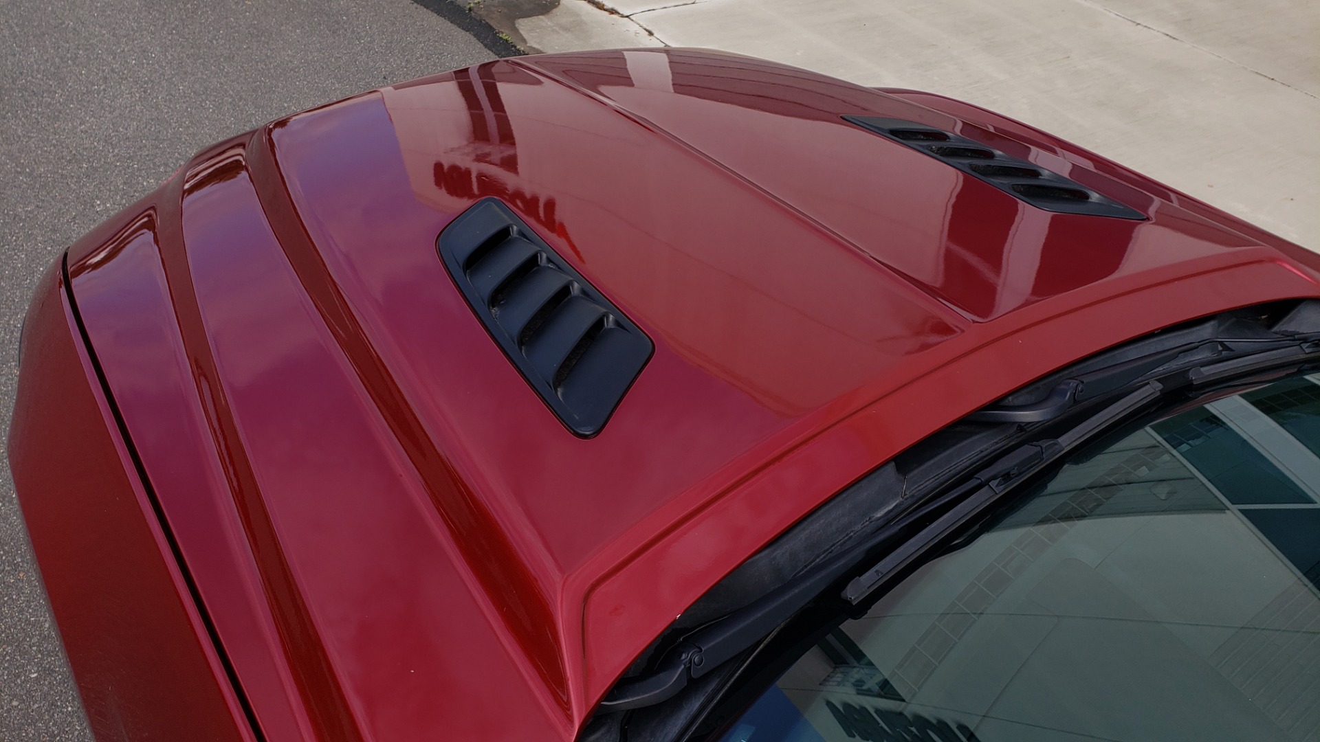 Used 2015 Ford MUSTANG ECOBOOST PREMIUM COUPE / 2.3L TURBO / AUTO / SYNC / DUAL-ZONE A/C for sale Sold at Formula Imports in Charlotte NC 28227 12