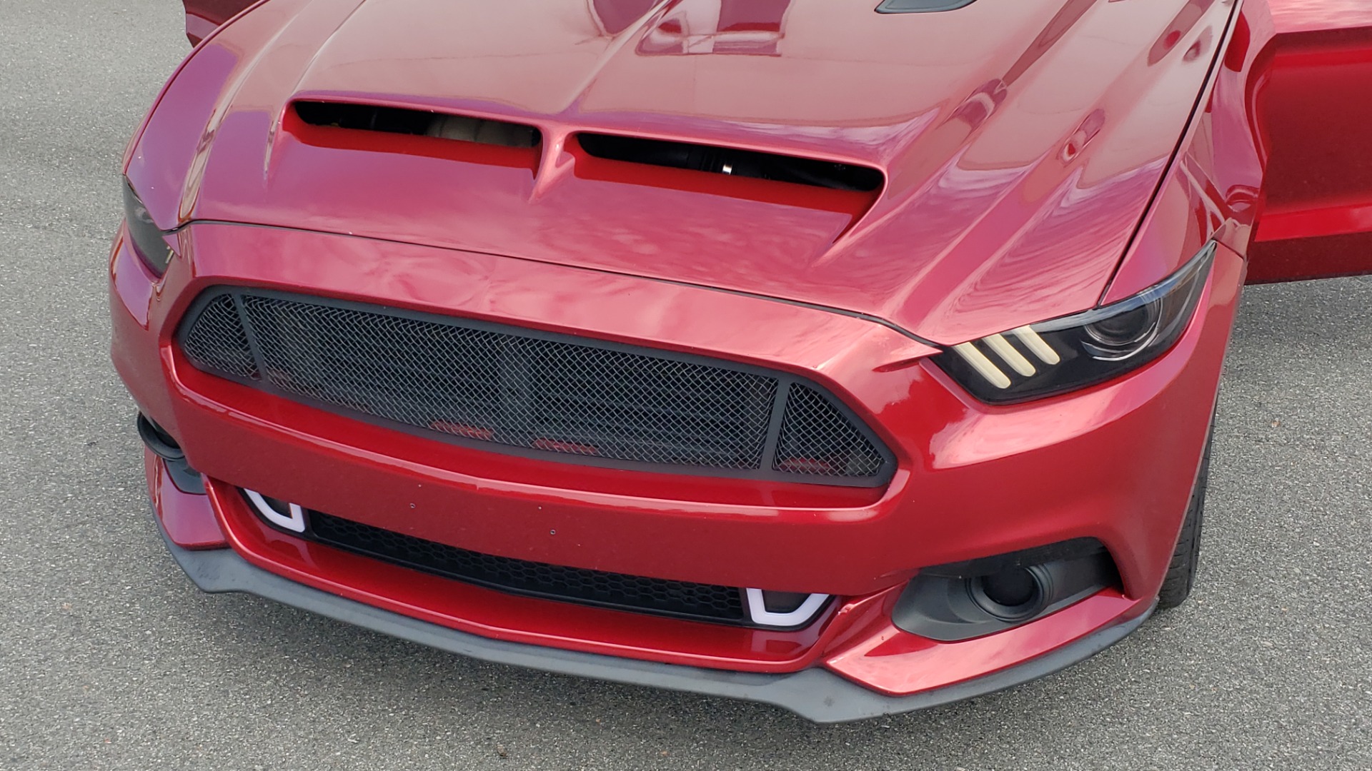 Used 2015 Ford MUSTANG ECOBOOST PREMIUM COUPE / 2.3L TURBO / AUTO / SYNC / DUAL-ZONE A/C for sale Sold at Formula Imports in Charlotte NC 28227 26
