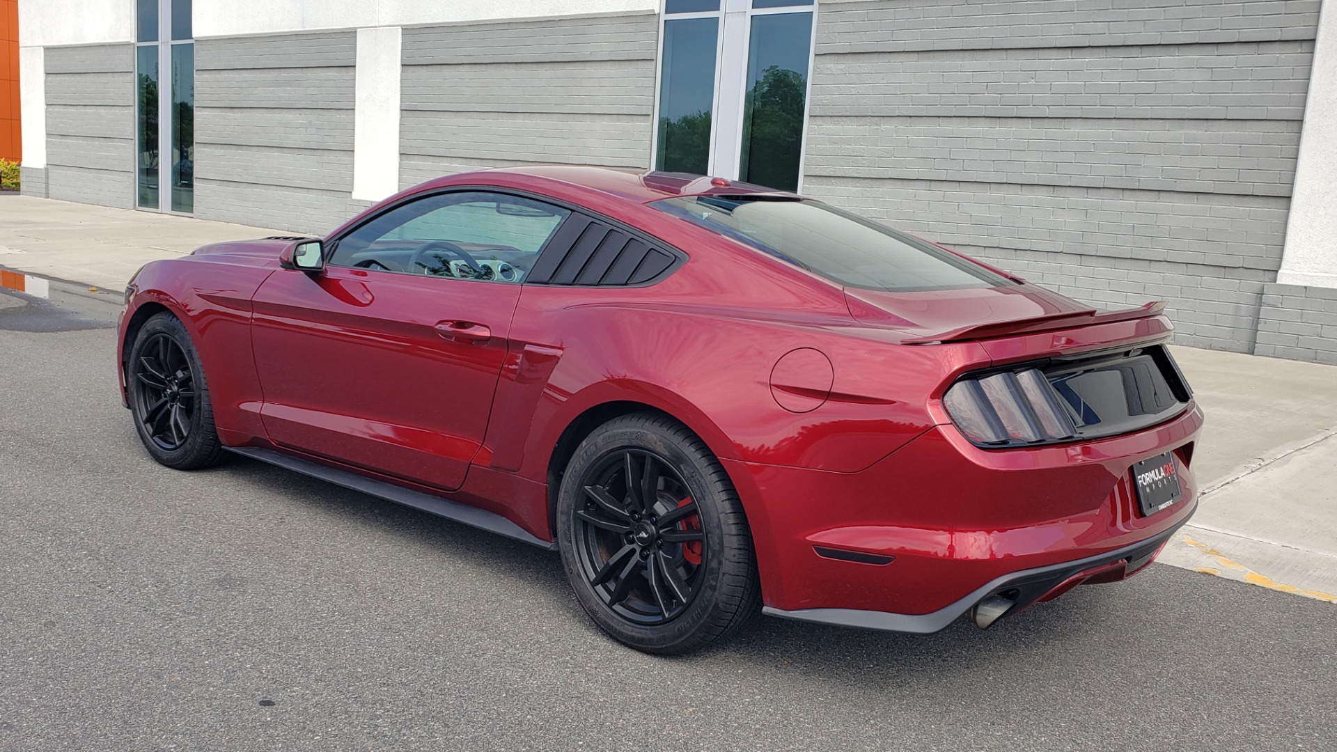 Used 2015 Ford MUSTANG ECOBOOST PREMIUM COUPE / 2.3L TURBO / AUTO / SYNC / DUAL-ZONE A/C for sale Sold at Formula Imports in Charlotte NC 28227 6