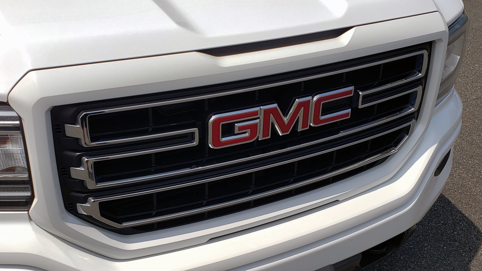 Used 2018 GMC SIERRA 1500 4WD DOUBLECAB / 143.5IN / 5.3L V8 / 6-SPD AUTO / REARVIEW for sale Sold at Formula Imports in Charlotte NC 28227 23
