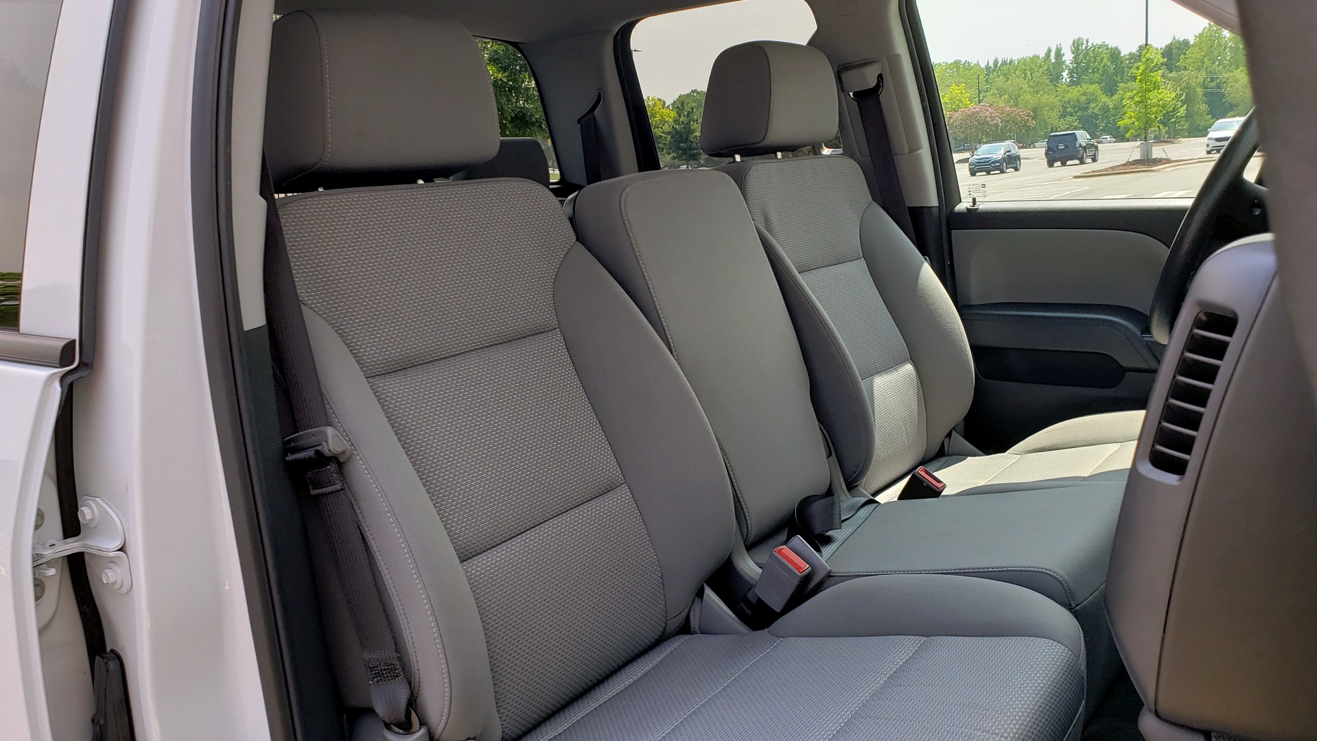 Used 2018 GMC SIERRA 1500 4WD DOUBLECAB / 143.5IN / 5.3L V8 / 6-SPD AUTO / REARVIEW for sale Sold at Formula Imports in Charlotte NC 28227 62
