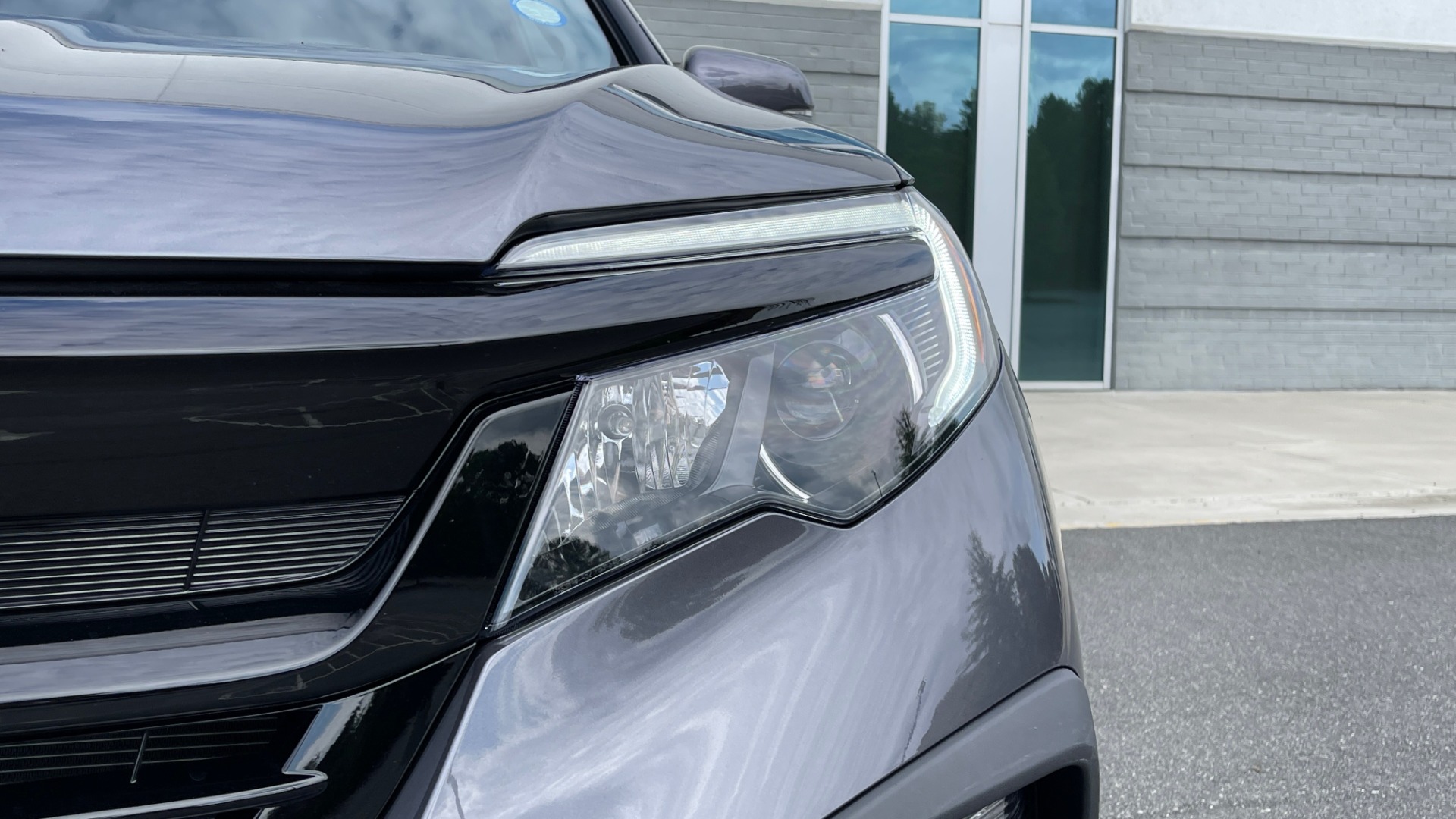 Used 2021 Honda PILOT SE / 3.5L V6 / 9-SPD AUTO / SUNROOF / 3-ROW / REARVIEW for sale Sold at Formula Imports in Charlotte NC 28227 11
