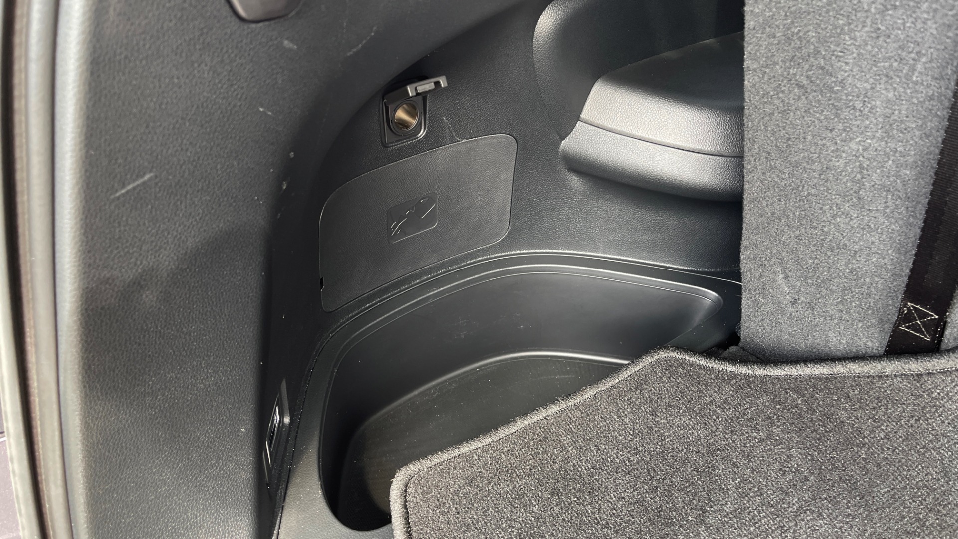 Used 2021 Honda PILOT SE / 3.5L V6 / 9-SPD AUTO / SUNROOF / 3-ROW / REARVIEW for sale Sold at Formula Imports in Charlotte NC 28227 21