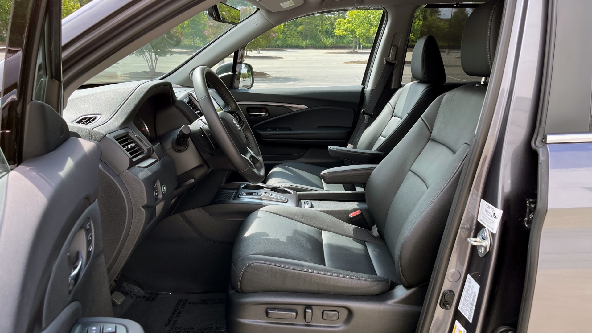 Used 2021 Honda PILOT SE / 3.5L V6 / 9-SPD AUTO / SUNROOF / 3-ROW / REARVIEW for sale Sold at Formula Imports in Charlotte NC 28227 28