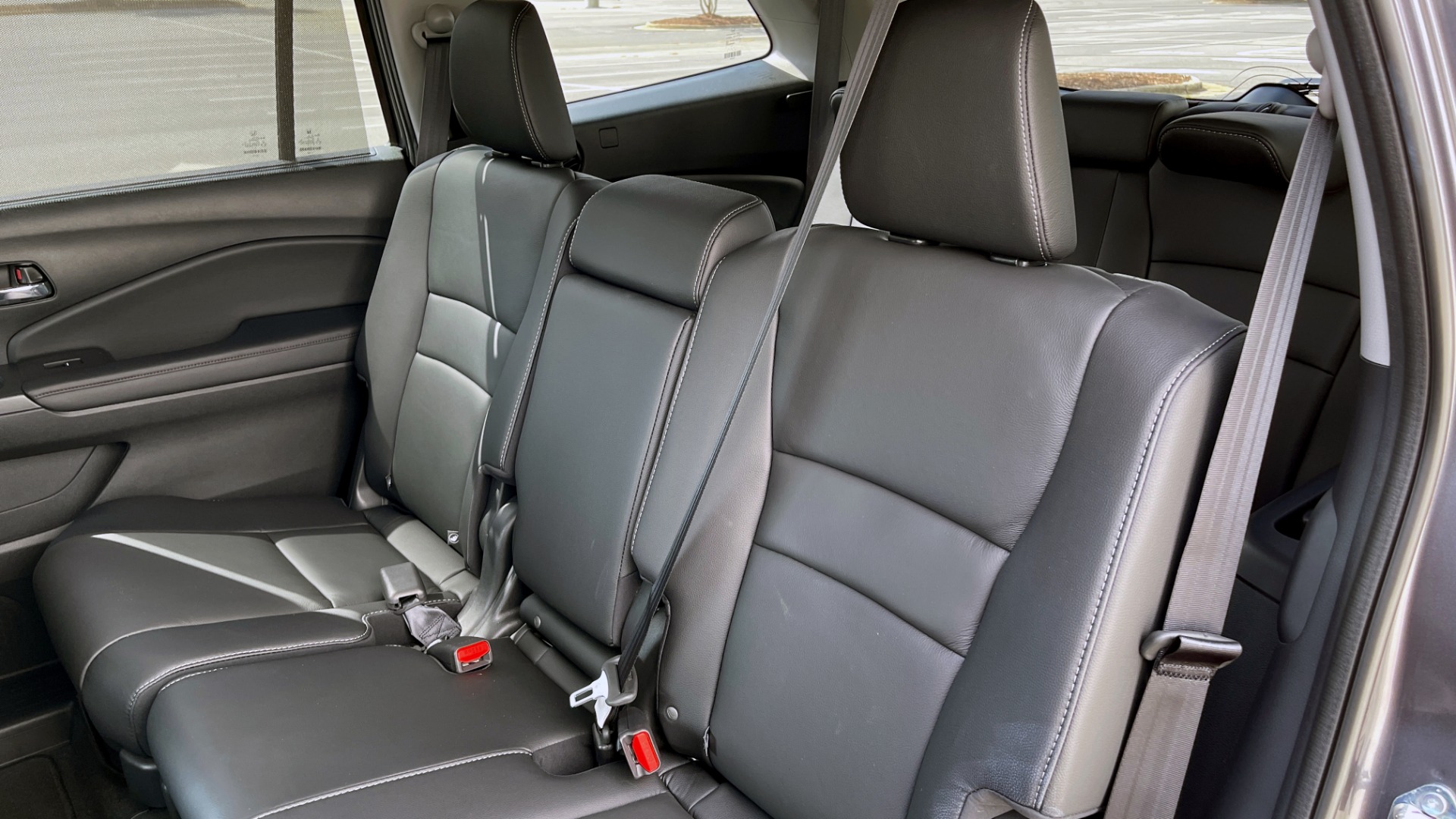 Used 2021 Honda PILOT SE / 3.5L V6 / 9-SPD AUTO / SUNROOF / 3-ROW / REARVIEW for sale Sold at Formula Imports in Charlotte NC 28227 53