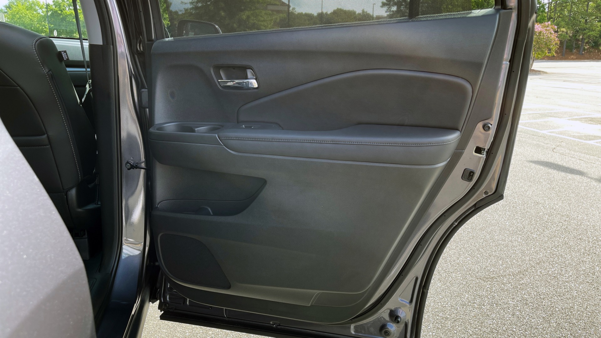 Used 2021 Honda PILOT SE / 3.5L V6 / 9-SPD AUTO / SUNROOF / 3-ROW / REARVIEW for sale Sold at Formula Imports in Charlotte NC 28227 60
