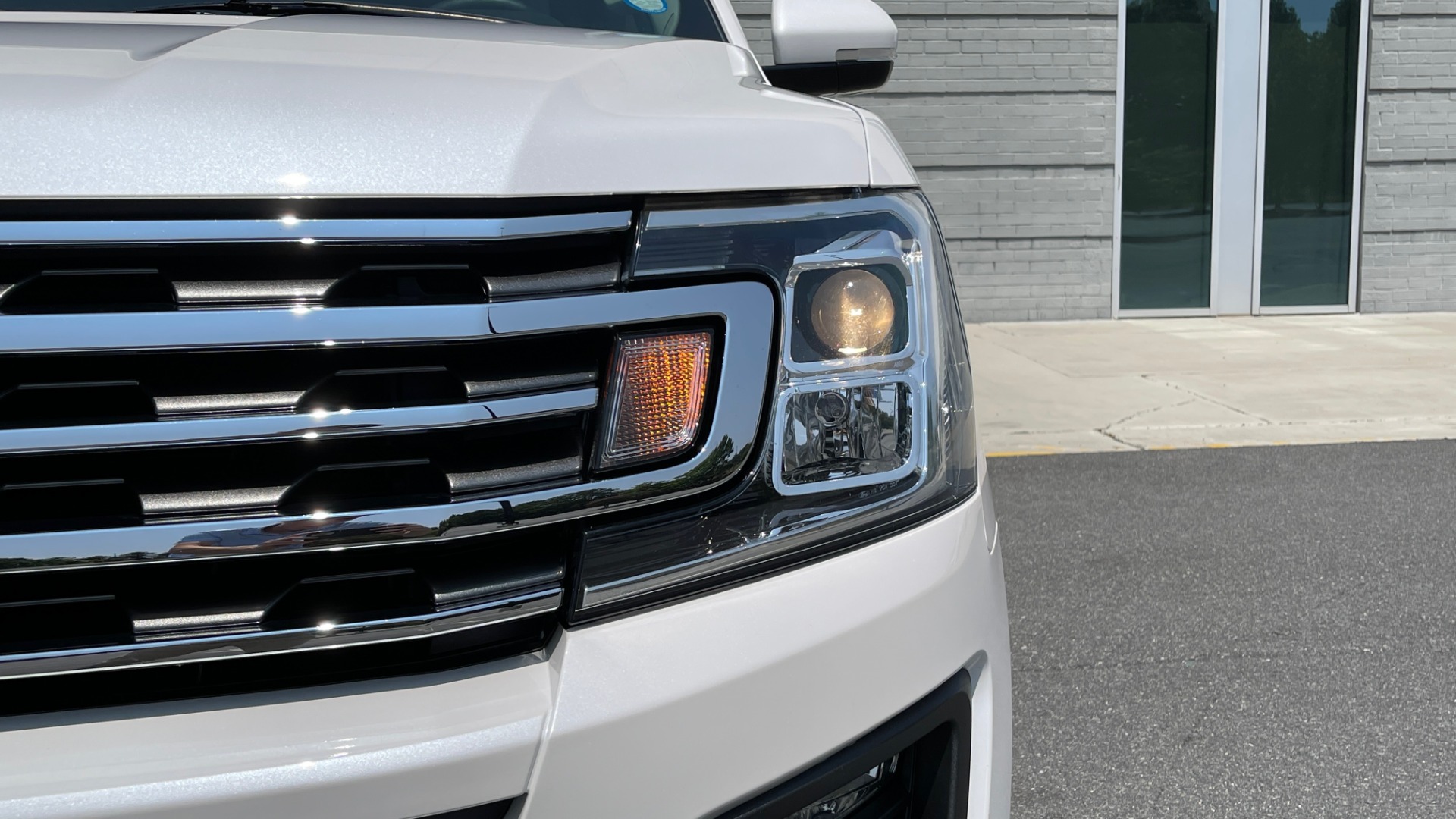 Used 2019 Ford EXPEDITION MAX XLT / 3.5L ECOBOOST / NAV / PANO-ROOF / 3-ROWS / REARVIEW for sale Sold at Formula Imports in Charlotte NC 28227 15