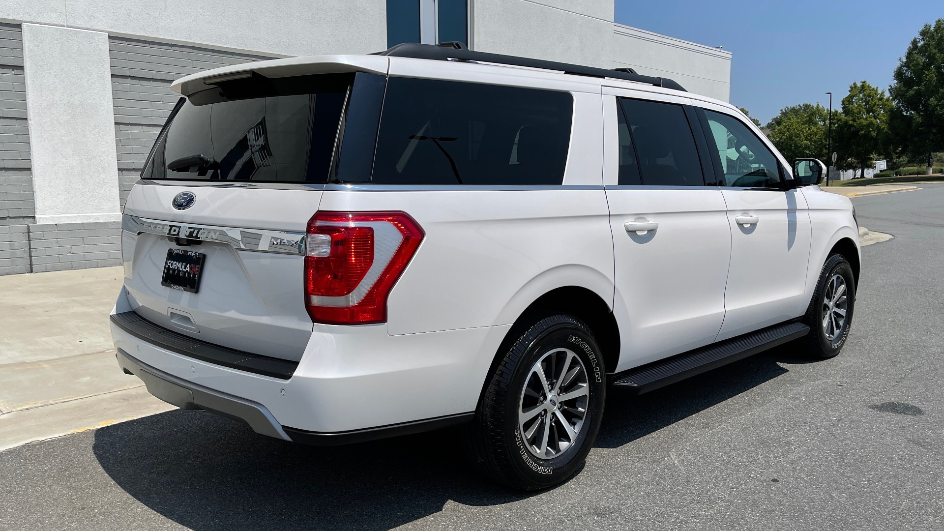 Used 2019 Ford EXPEDITION MAX XLT / 3.5L ECOBOOST / NAV / PANO-ROOF / 3-ROWS / REARVIEW for sale Sold at Formula Imports in Charlotte NC 28227 2