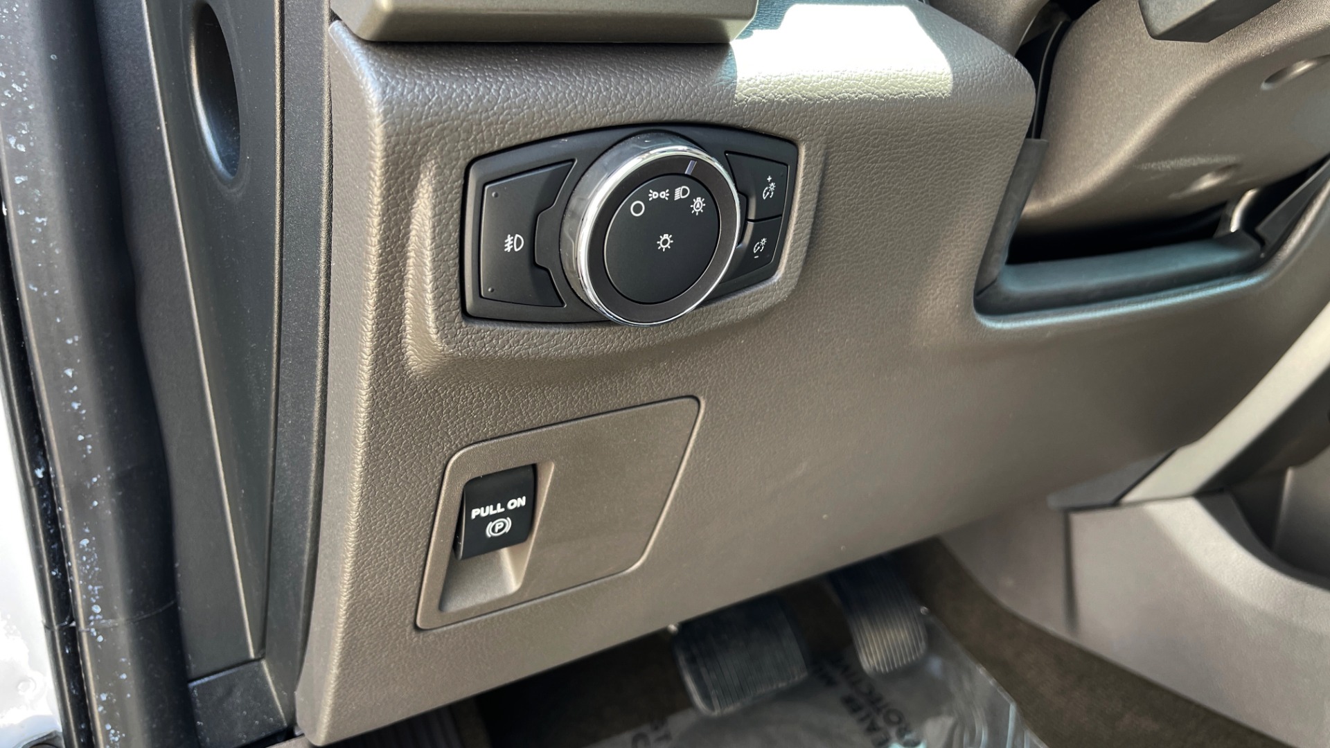 Used 2019 Ford EXPEDITION MAX XLT / 3.5L ECOBOOST / NAV / PANO-ROOF / 3-ROWS / REARVIEW for sale Sold at Formula Imports in Charlotte NC 28227 32