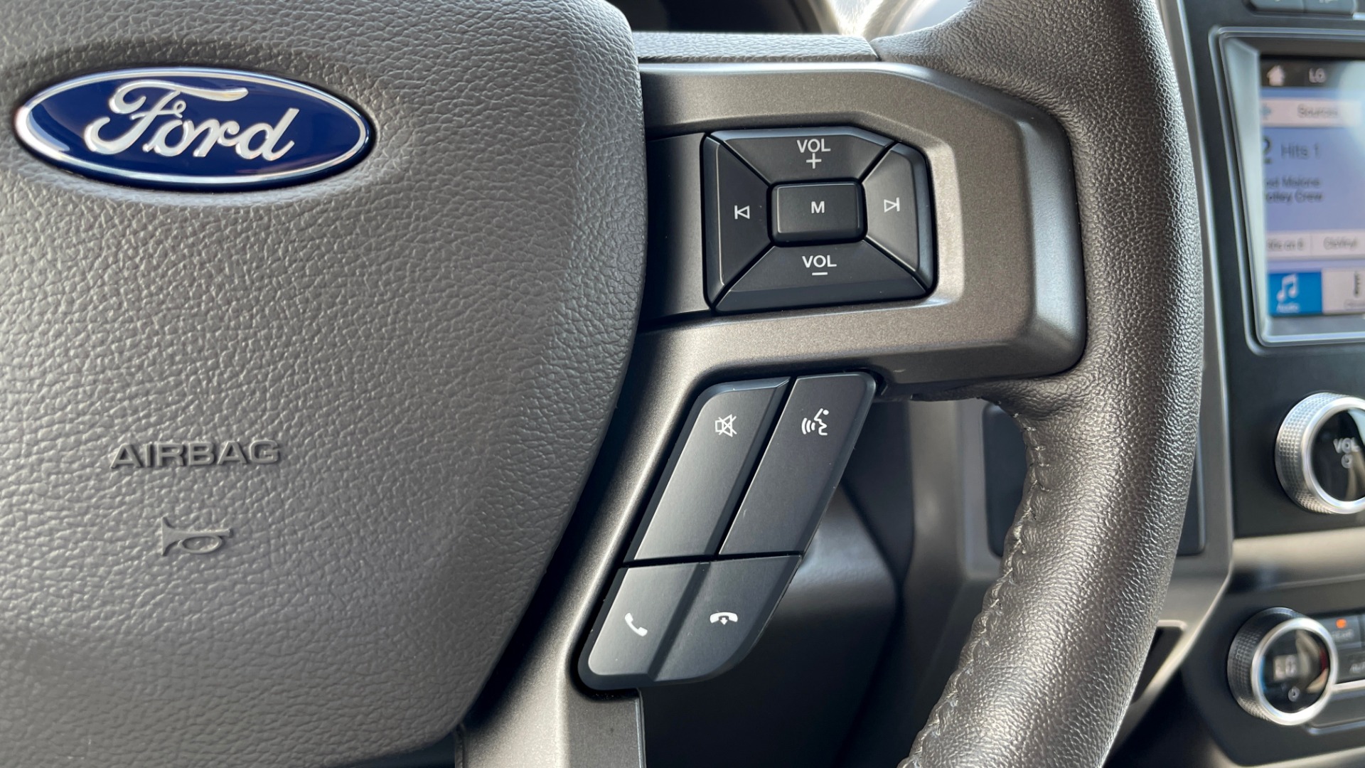 Used 2019 Ford EXPEDITION MAX XLT / 3.5L ECOBOOST / NAV / PANO-ROOF / 3-ROWS / REARVIEW for sale Sold at Formula Imports in Charlotte NC 28227 37