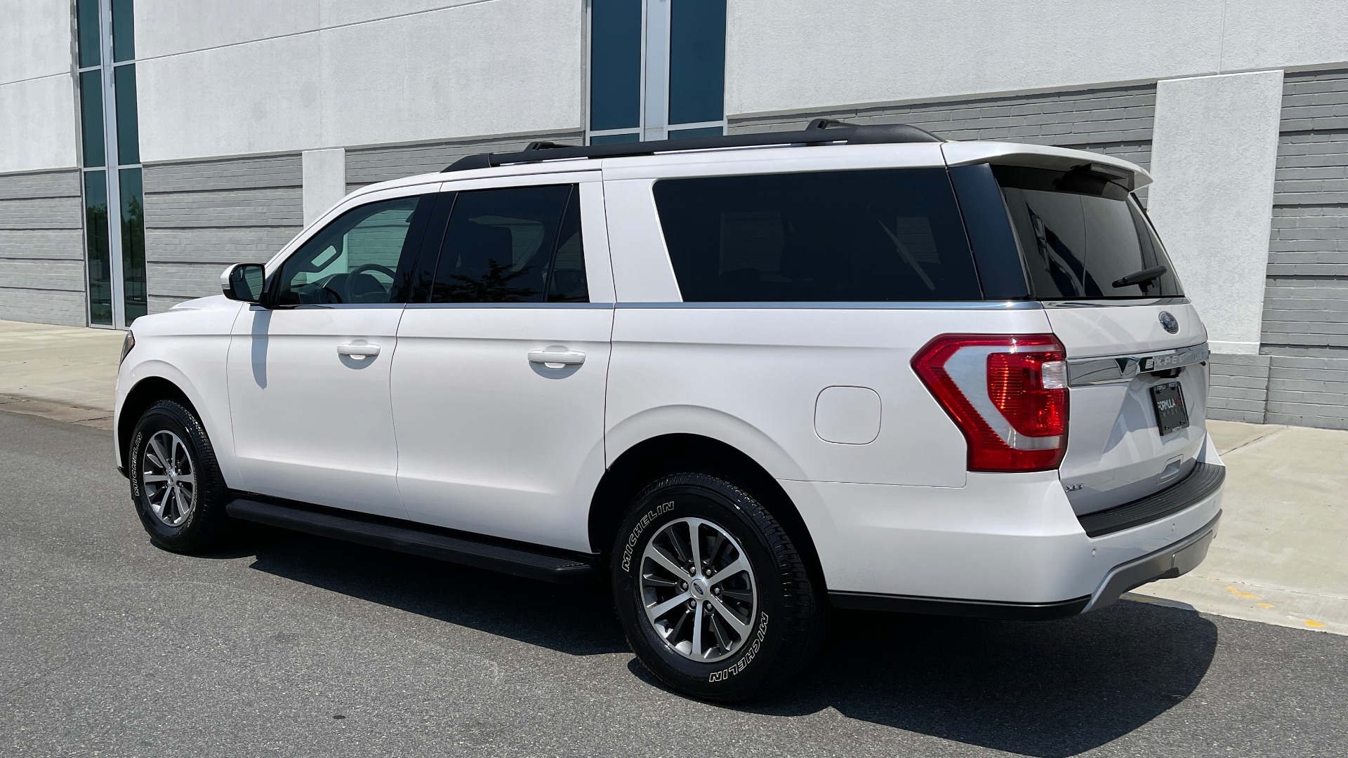 Used 2019 Ford EXPEDITION MAX XLT / 3.5L ECOBOOST / NAV / PANO-ROOF / 3-ROWS / REARVIEW for sale Sold at Formula Imports in Charlotte NC 28227 5