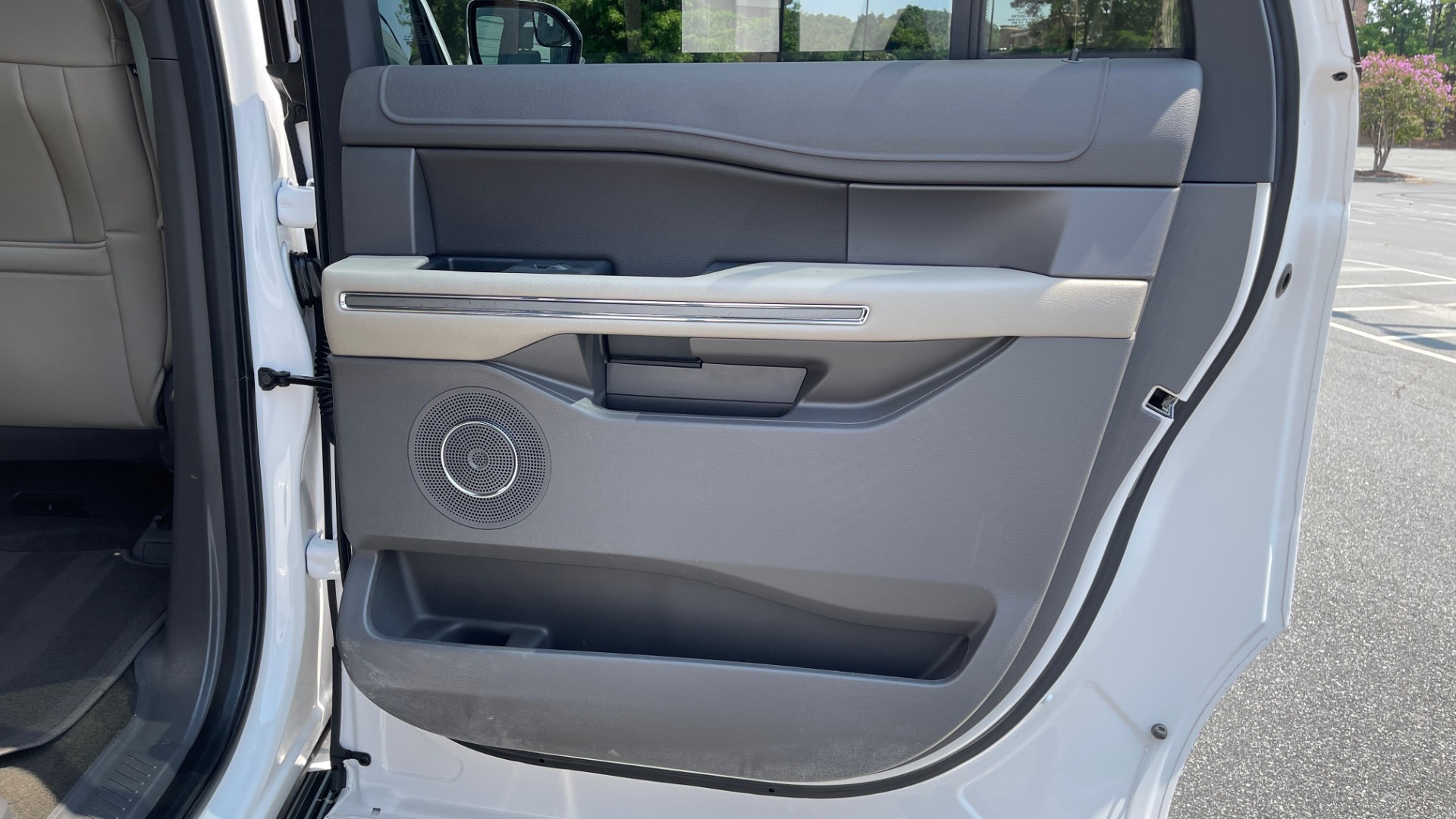 Used 2019 Ford EXPEDITION MAX XLT / 3.5L ECOBOOST / NAV / PANO-ROOF / 3-ROWS / REARVIEW for sale Sold at Formula Imports in Charlotte NC 28227 64