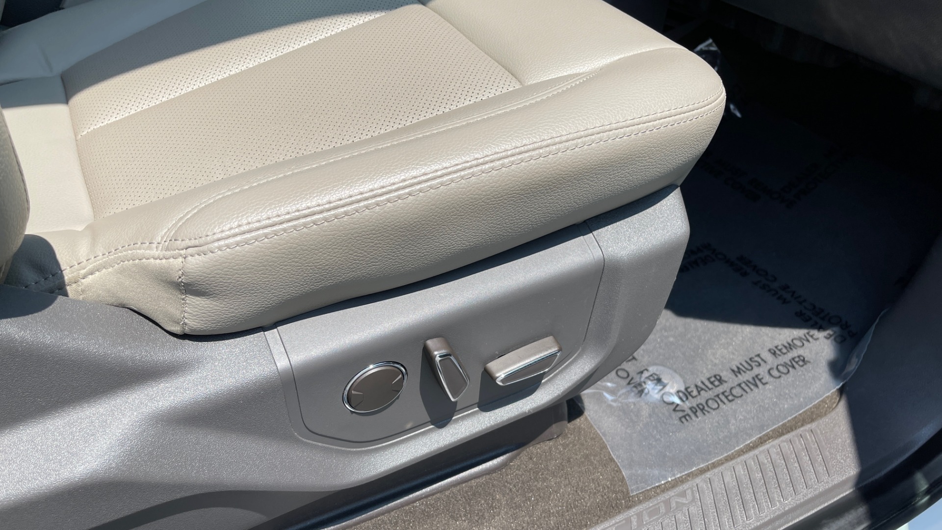 Used 2019 Ford EXPEDITION MAX XLT / 3.5L ECOBOOST / NAV / PANO-ROOF / 3-ROWS / REARVIEW for sale Sold at Formula Imports in Charlotte NC 28227 73
