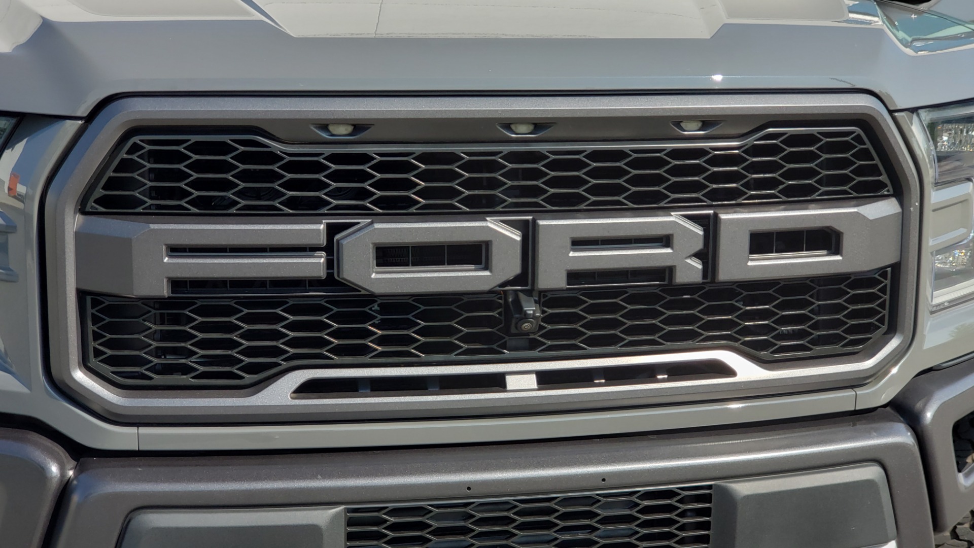 Used 2018 Ford F-150 RAPTOR 4X4 SUPERCREW / NAV / PANO-ROOF / REARVIEW for sale Sold at Formula Imports in Charlotte NC 28227 23