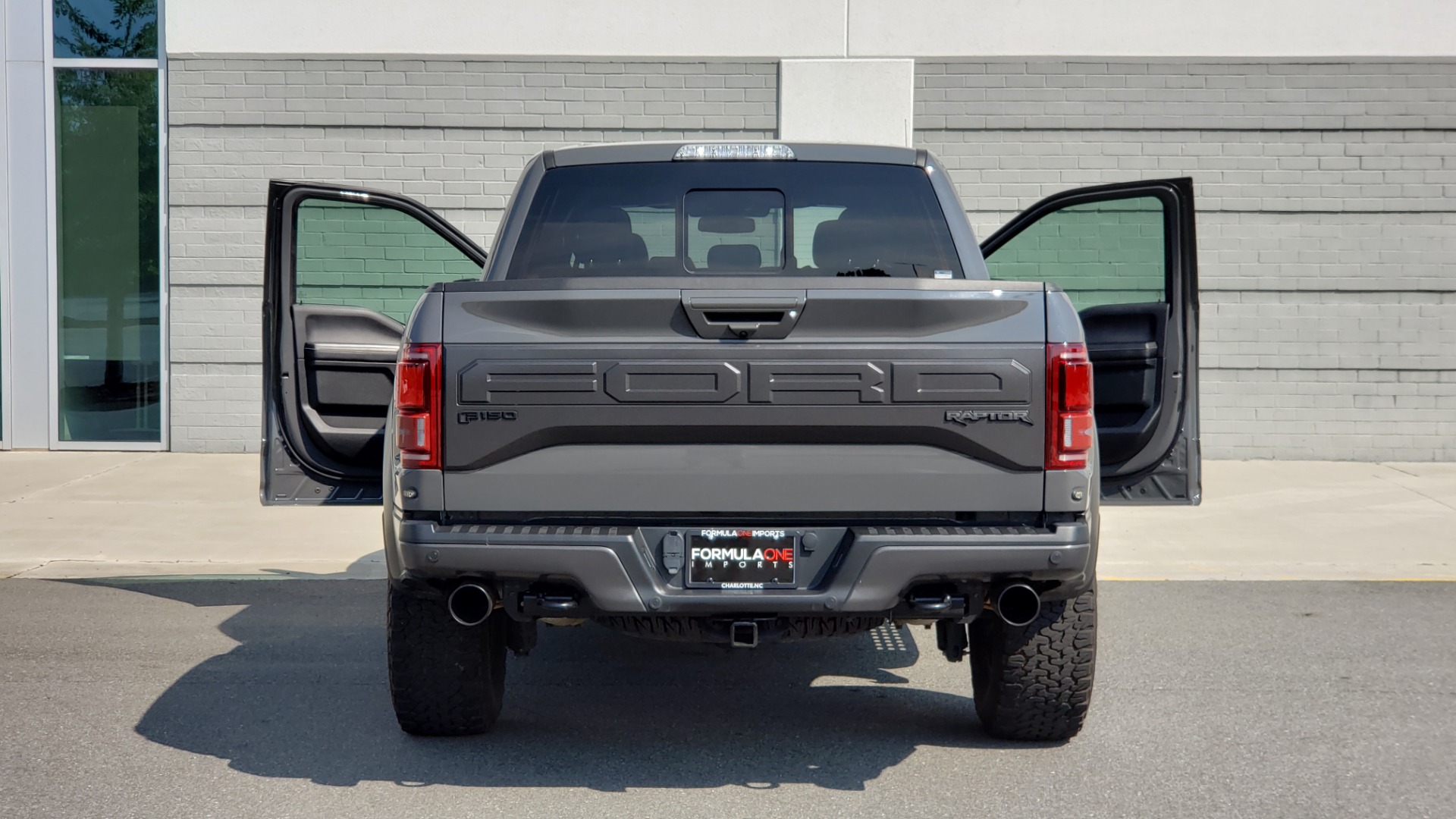 Used 2018 Ford F-150 RAPTOR 4X4 SUPERCREW / NAV / PANO-ROOF / REARVIEW for sale Sold at Formula Imports in Charlotte NC 28227 28