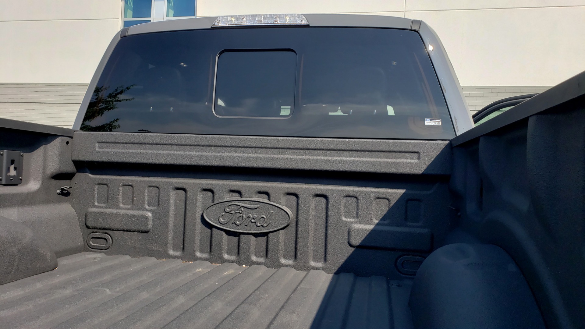 Used 2018 Ford F-150 RAPTOR 4X4 SUPERCREW / NAV / PANO-ROOF / REARVIEW for sale Sold at Formula Imports in Charlotte NC 28227 30