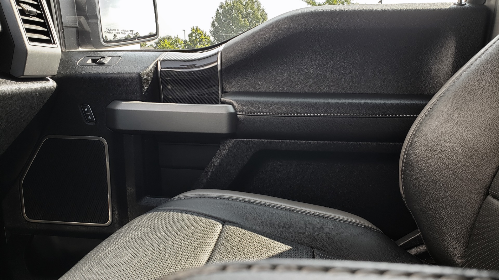 Used 2018 Ford F-150 RAPTOR 4X4 SUPERCREW / NAV / PANO-ROOF / REARVIEW for sale Sold at Formula Imports in Charlotte NC 28227 65