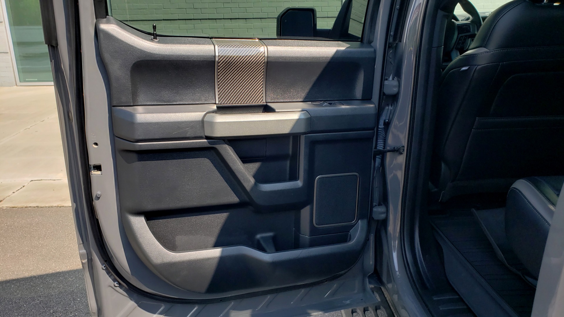Used 2018 Ford F-150 RAPTOR 4X4 SUPERCREW / NAV / PANO-ROOF / REARVIEW for sale Sold at Formula Imports in Charlotte NC 28227 67
