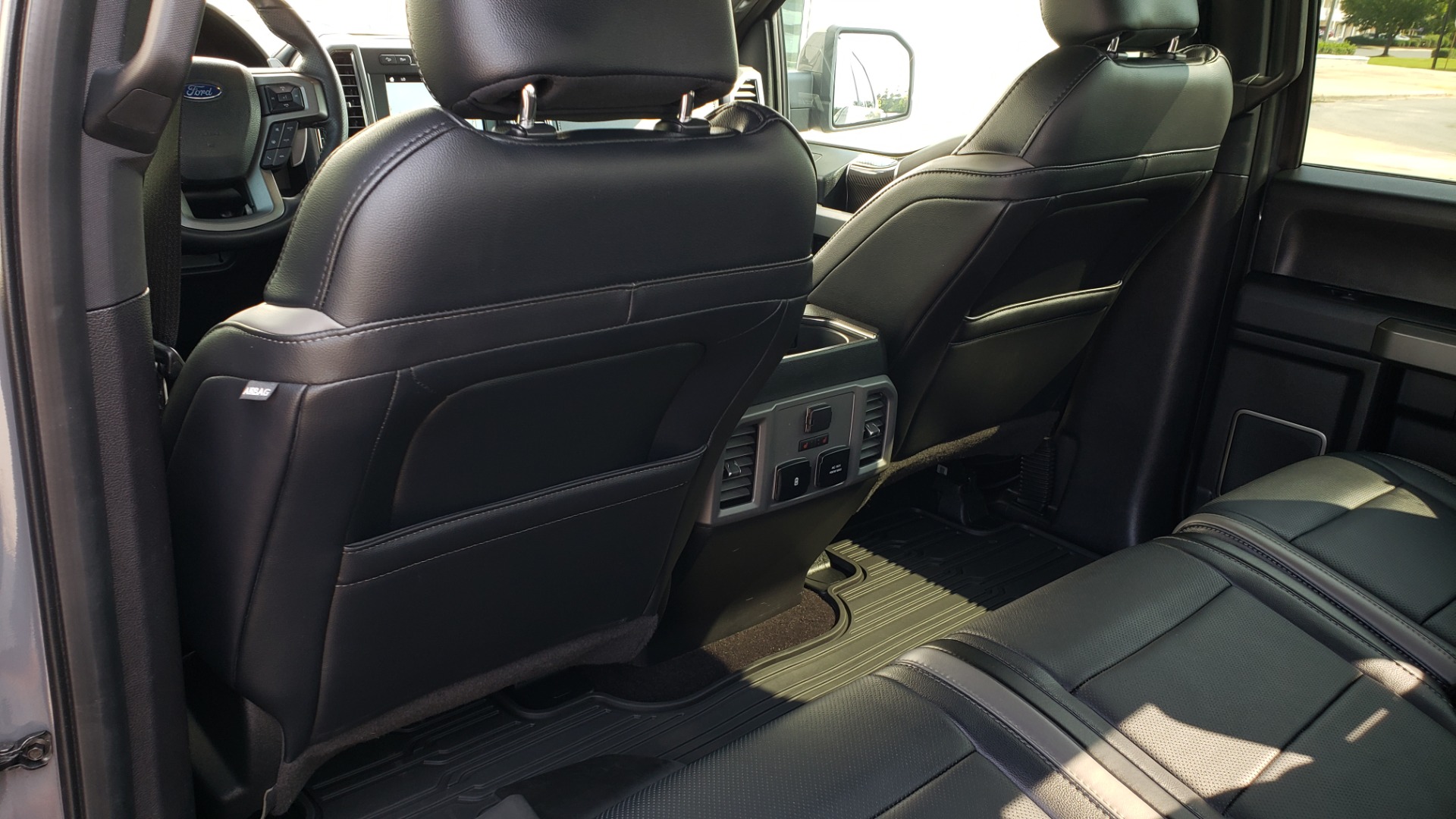 Used 2018 Ford F-150 RAPTOR 4X4 SUPERCREW / NAV / PANO-ROOF / REARVIEW for sale Sold at Formula Imports in Charlotte NC 28227 69