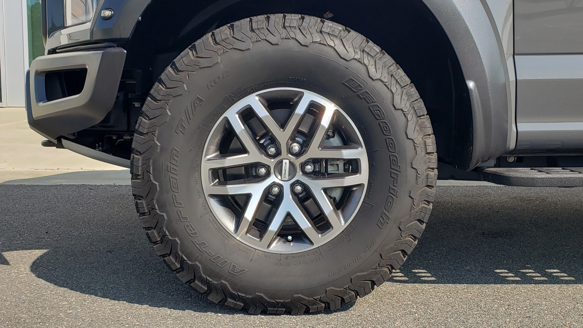 Used 2018 Ford F-150 RAPTOR 4X4 SUPERCREW / NAV / PANO-ROOF / REARVIEW for sale Sold at Formula Imports in Charlotte NC 28227 88