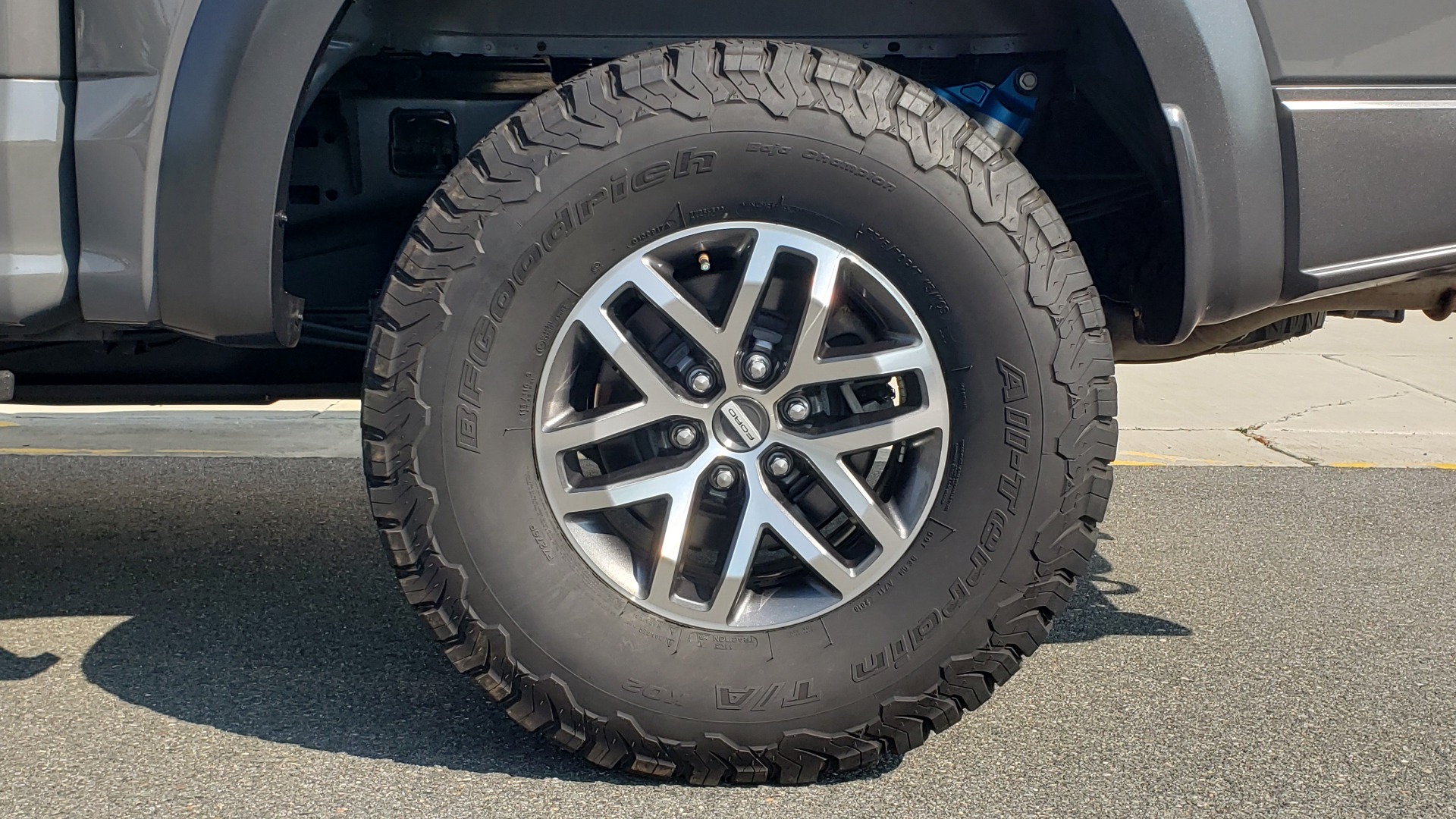 Used 2018 Ford F-150 RAPTOR 4X4 SUPERCREW / NAV / PANO-ROOF / REARVIEW for sale Sold at Formula Imports in Charlotte NC 28227 89