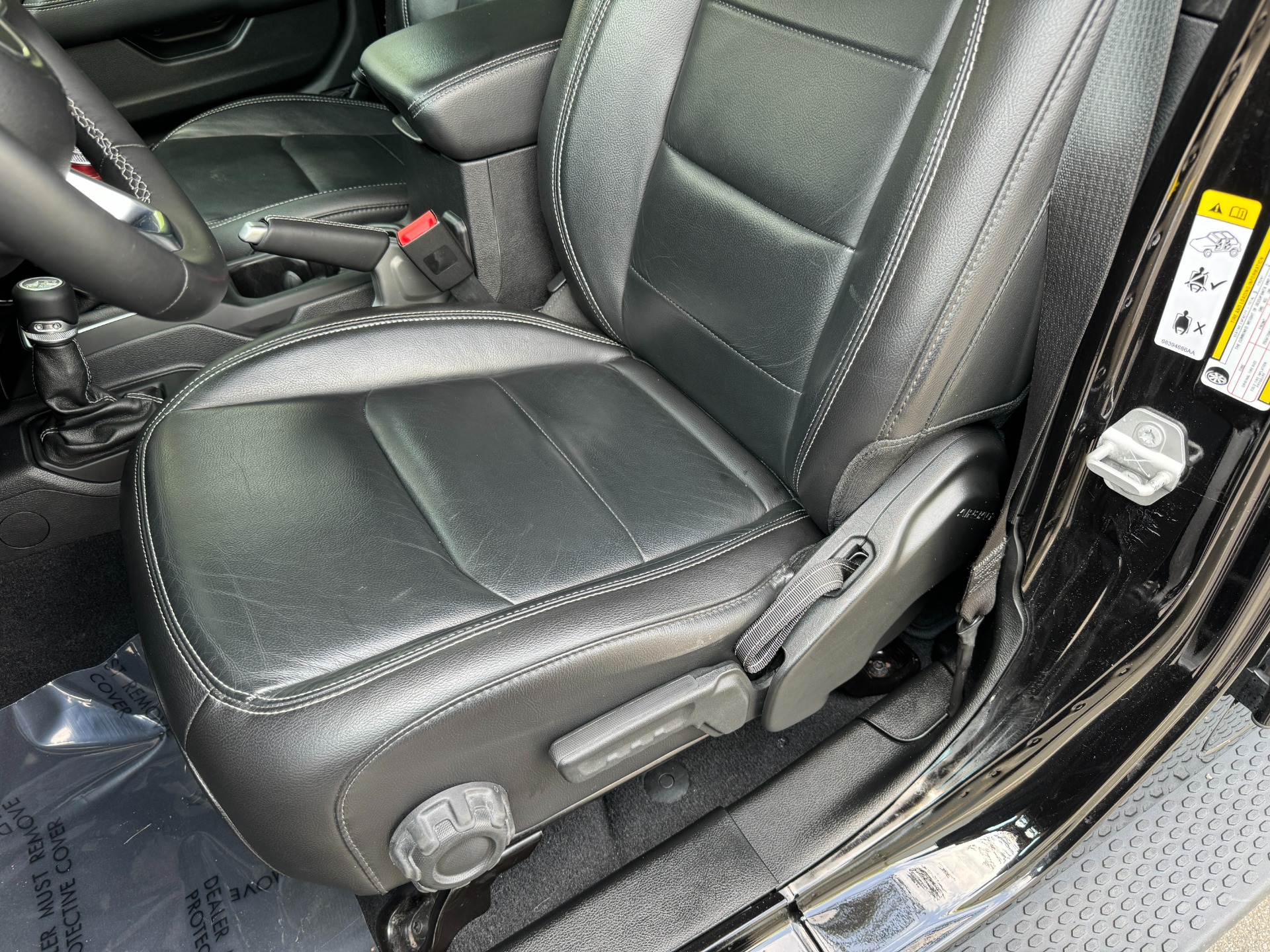 Used 2018 Jeep WRANGLER UNLIMITED SAHARA 4X4 / MANUAL / NAV / ALPINE / FREEDOM TOP / REARVIEW for sale Sold at Formula Imports in Charlotte NC 28227 23