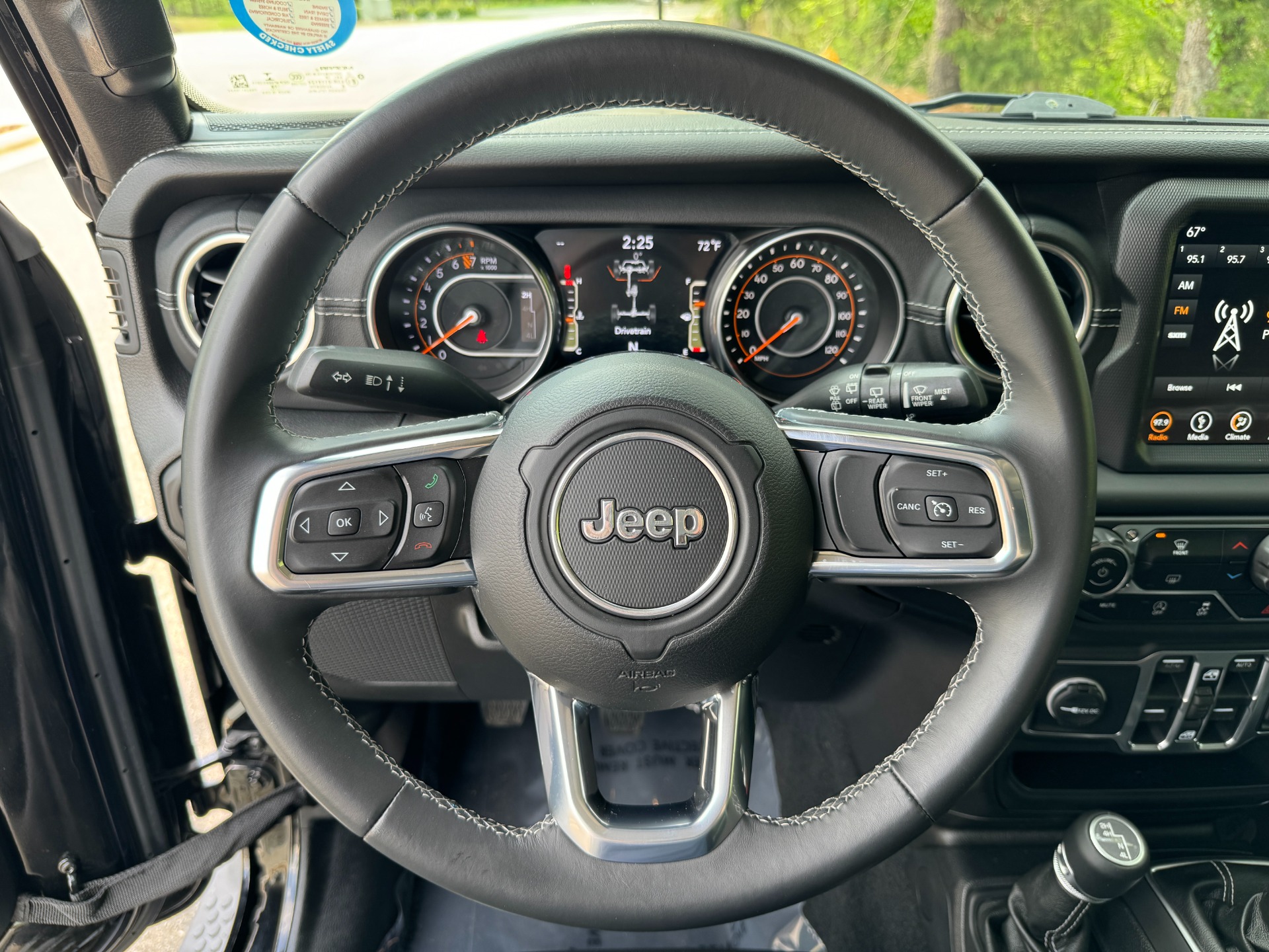 Used 2018 Jeep WRANGLER UNLIMITED SAHARA 4X4 / MANUAL / NAV / ALPINE / FREEDOM TOP / REARVIEW for sale Sold at Formula Imports in Charlotte NC 28227 25
