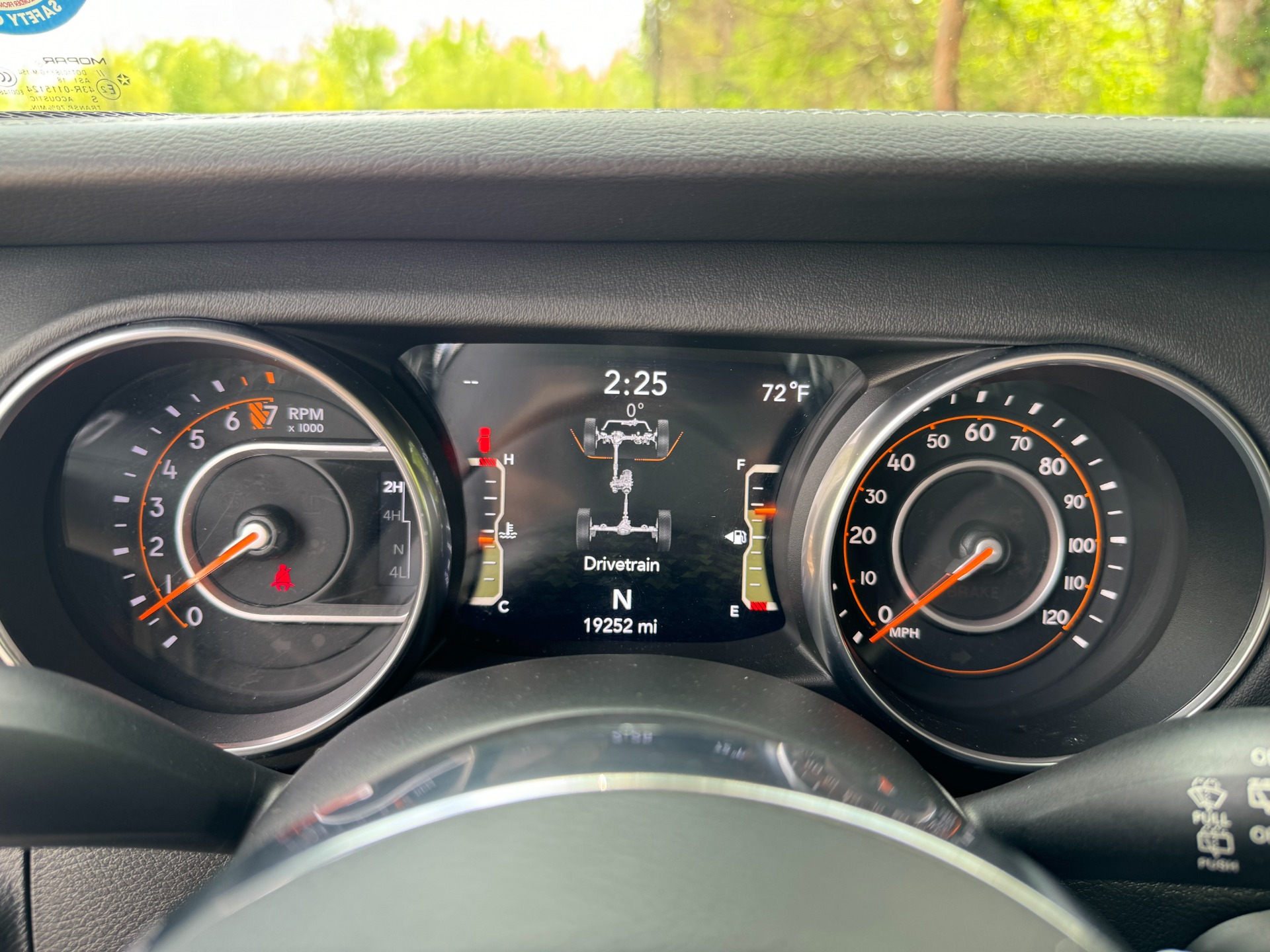 Used 2018 Jeep WRANGLER UNLIMITED SAHARA 4X4 / MANUAL / NAV / ALPINE / FREEDOM TOP / REARVIEW for sale Sold at Formula Imports in Charlotte NC 28227 26