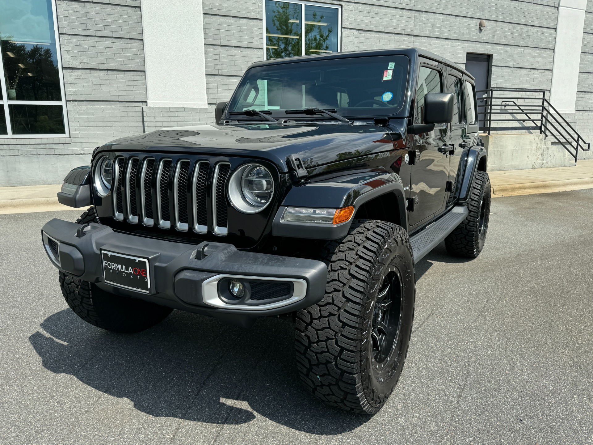 Used 2018 Jeep WRANGLER UNLIMITED SAHARA 4X4 / MANUAL / NAV / ALPINE / FREEDOM TOP / REARVIEW for sale Sold at Formula Imports in Charlotte NC 28227 3