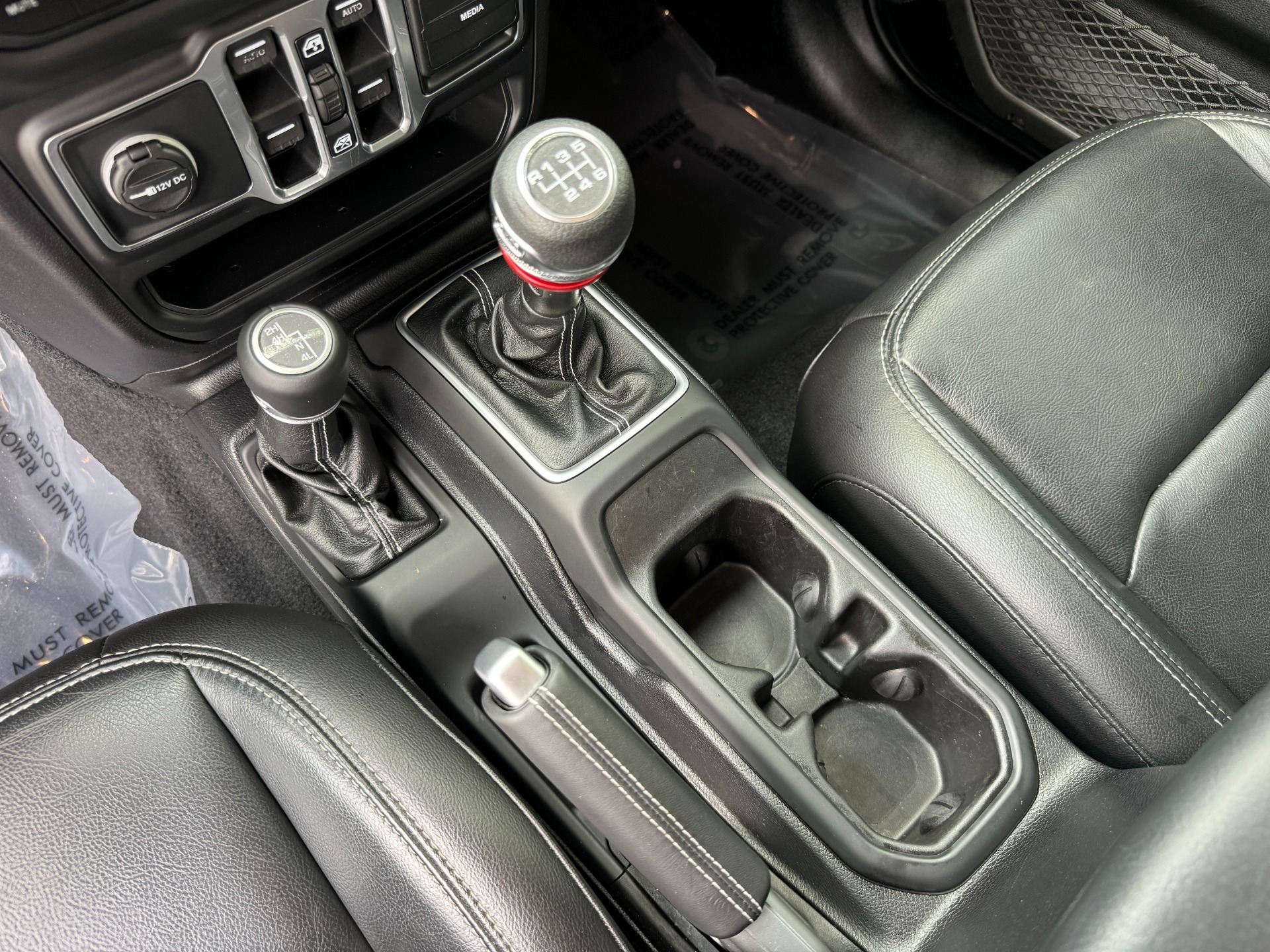 Used 2018 Jeep WRANGLER UNLIMITED SAHARA 4X4 / MANUAL / NAV / ALPINE / FREEDOM TOP / REARVIEW for sale Sold at Formula Imports in Charlotte NC 28227 30