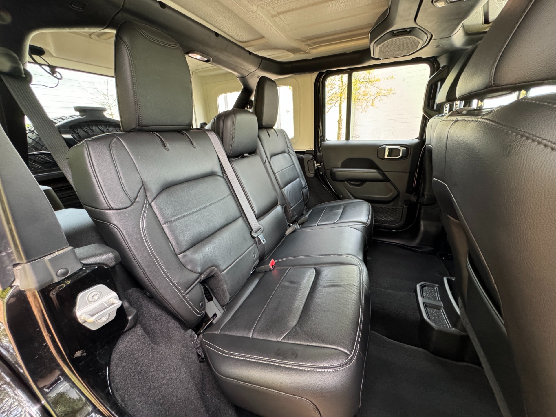 Used 2018 Jeep WRANGLER UNLIMITED SAHARA 4X4 / MANUAL / NAV / ALPINE / FREEDOM TOP / REARVIEW for sale Sold at Formula Imports in Charlotte NC 28227 45