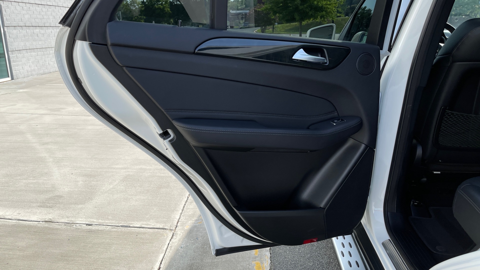Used 2018 Mercedes-Benz GLE 350 4MATIC PREMIUM / NAV / SUNROOF / HTD STS / TRAILER HITCH / REARVIEW for sale Sold at Formula Imports in Charlotte NC 28227 53