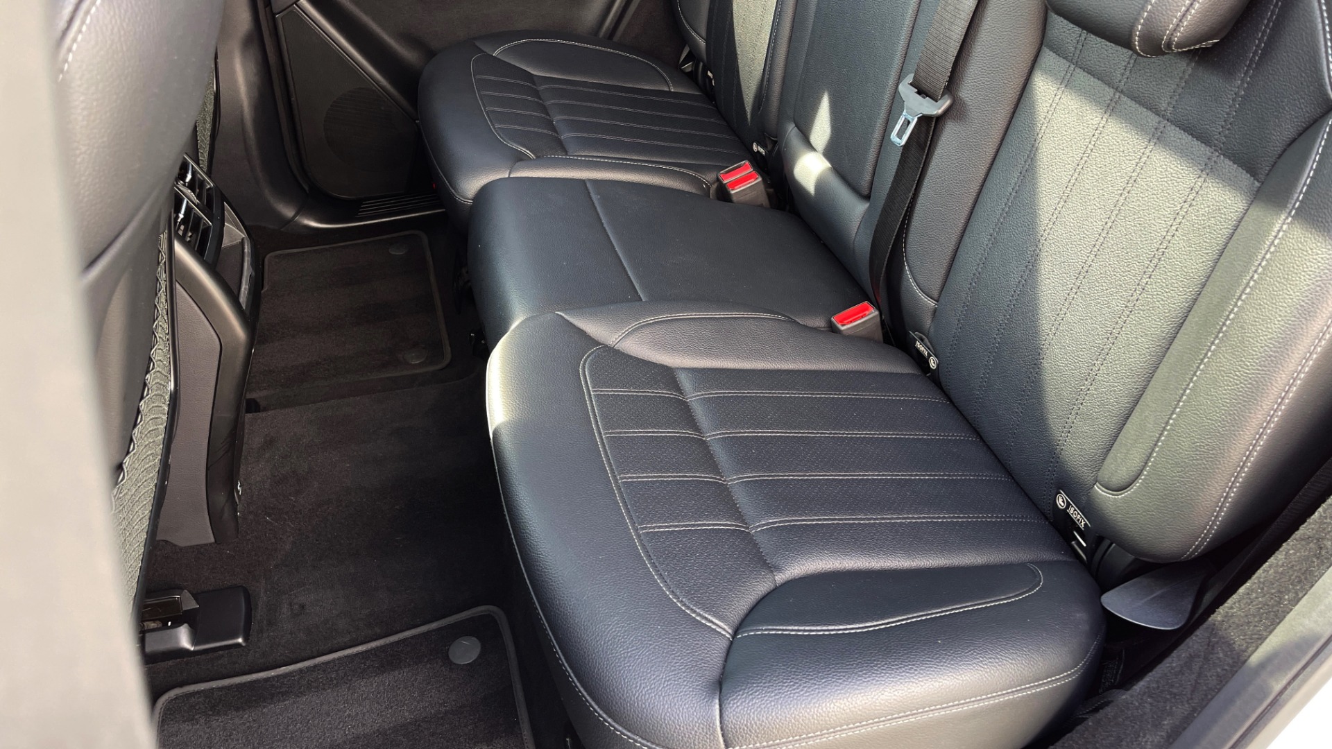 Used 2018 Mercedes-Benz GLE 350 4MATIC PREMIUM / NAV / SUNROOF / HTD STS / TRAILER HITCH / REARVIEW for sale Sold at Formula Imports in Charlotte NC 28227 58
