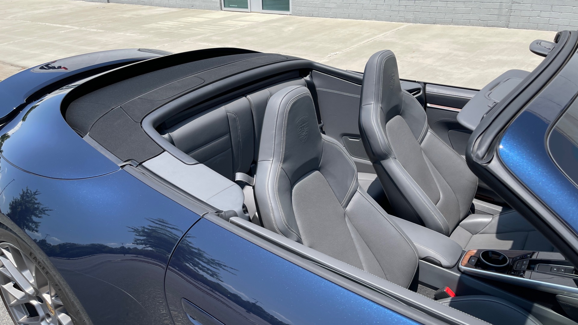 Used 2020 Porsche 911 CARRERA S CABRIOLET PREMIUM SPORT / LCA / ACC / BOSE / REARVIEW for sale $159,995 at Formula Imports in Charlotte NC 28227 79