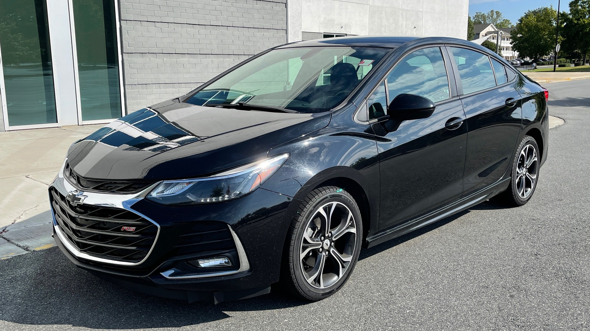 Used 2019 Chevrolet CRUZE LT / 1.4L TURBO / 6-SPD AUTO / AIR CONDITIONING / REARVIEW for sale Sold at Formula Imports in Charlotte NC 28227 2