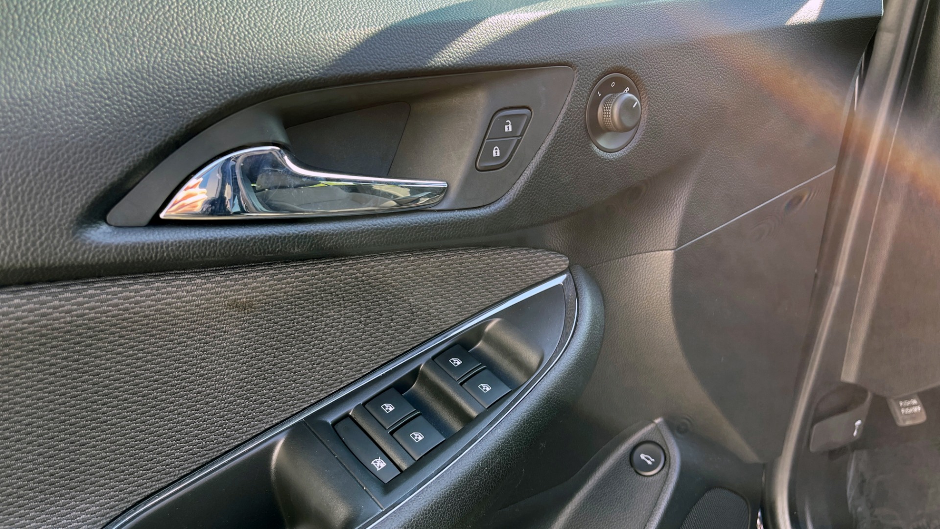 Used 2019 Chevrolet CRUZE LT / 1.4L TURBO / 6-SPD AUTO / AIR CONDITIONING / REARVIEW for sale Sold at Formula Imports in Charlotte NC 28227 20