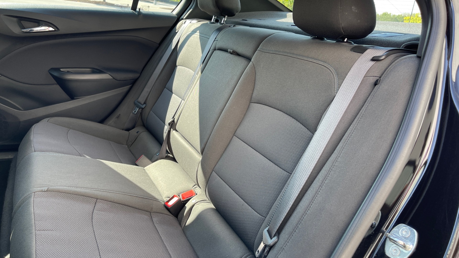 Used 2019 Chevrolet CRUZE LT / 1.4L TURBO / 6-SPD AUTO / AIR CONDITIONING / REARVIEW for sale Sold at Formula Imports in Charlotte NC 28227 38
