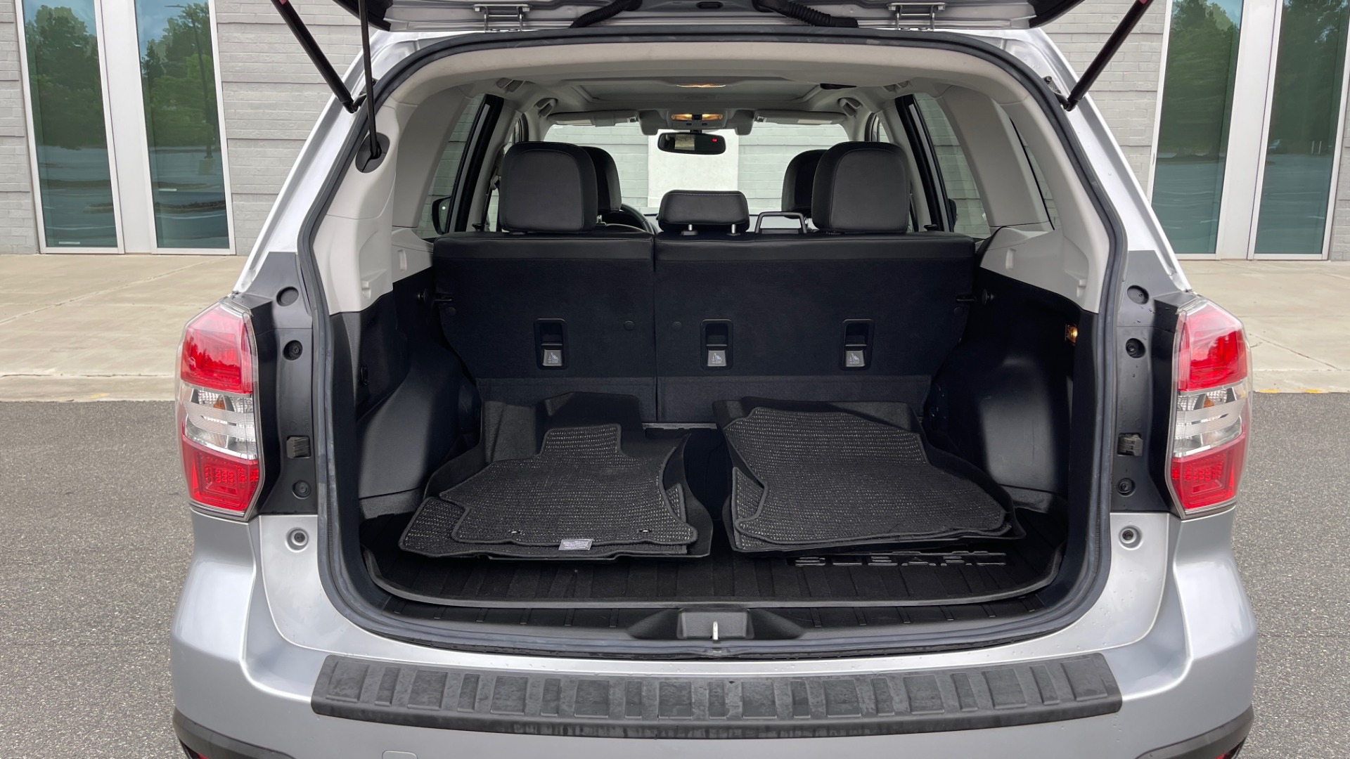 Used 2016 Subaru FORESTER 2.0XT TOURING / NAV / SUNROOF / ADAPT CRS / PRE-COLLISION / REARVIEW for sale Sold at Formula Imports in Charlotte NC 28227 17