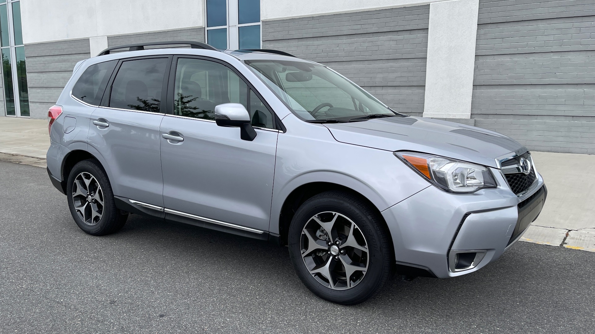 Used 2016 Subaru FORESTER 2.0XT TOURING / NAV / SUNROOF / ADAPT CRS / PRE-COLLISION / REARVIEW for sale Sold at Formula Imports in Charlotte NC 28227 6