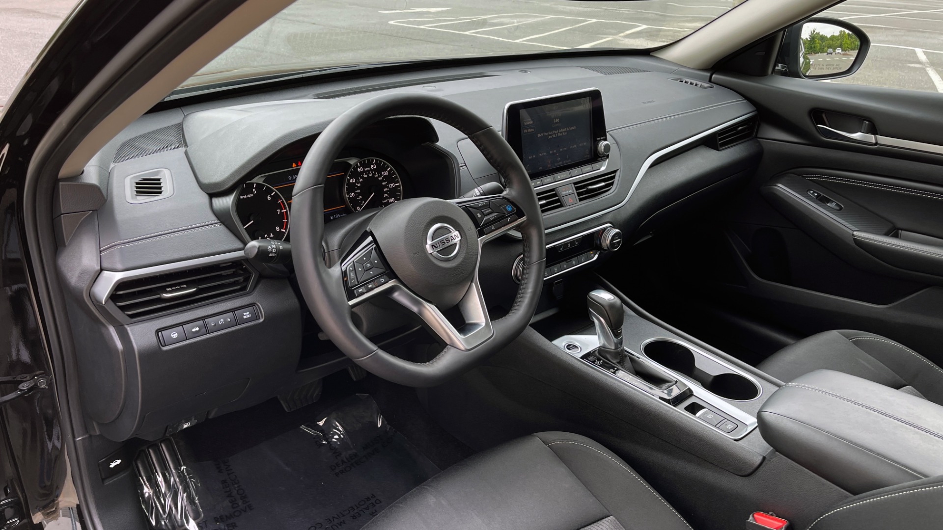 Used 2019 Nissan ALTIMA 2.5 SV SEDAN / CVT TRANS / SUNROOF / REARVIEW / LOW MILES for sale Sold at Formula Imports in Charlotte NC 28227 23