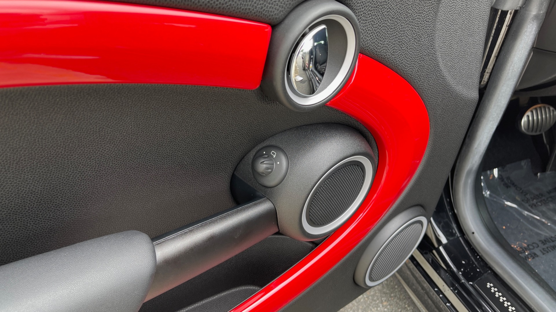 Used 2013 MINI COOPER COUPE JOHN COOPER WORKS / 1.6L TURBO / AUTO / H/K SOUND for sale Sold at Formula Imports in Charlotte NC 28227 29