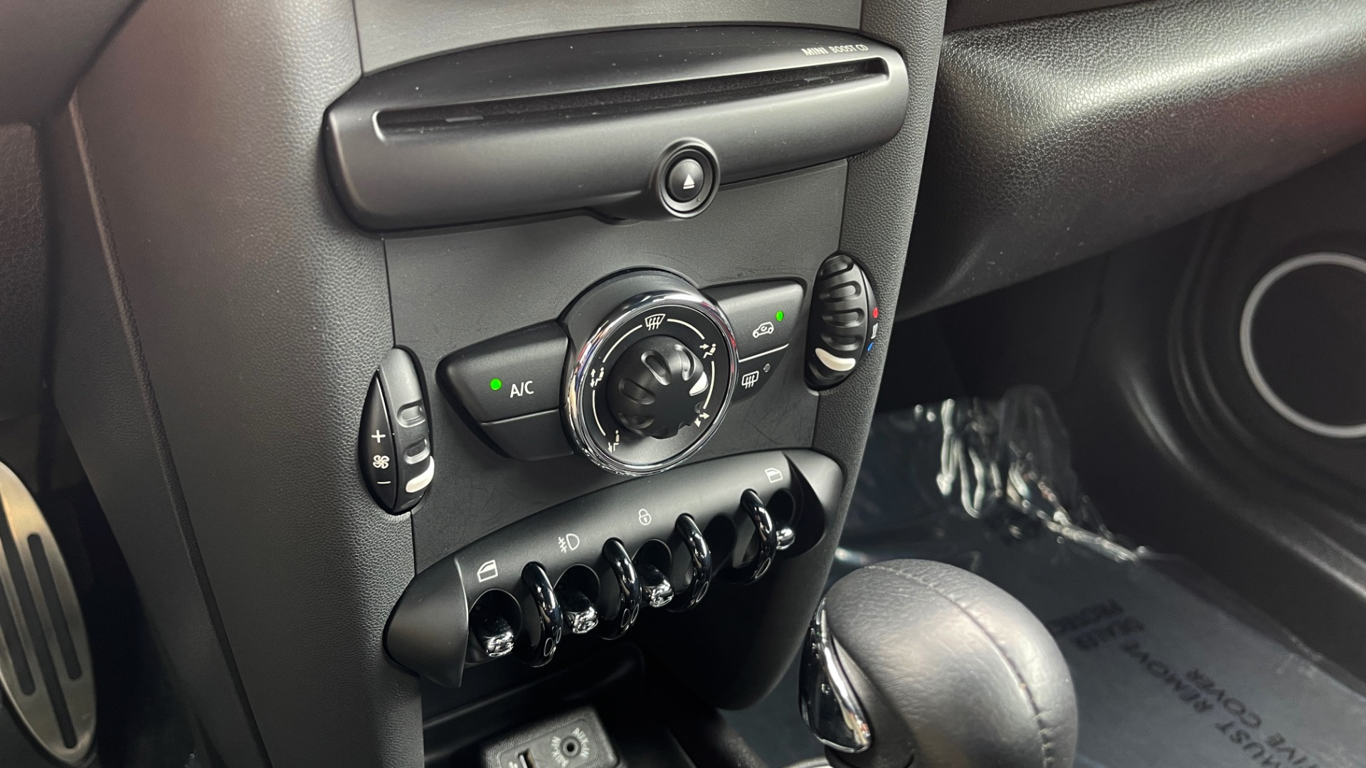 Used 2013 MINI COOPER COUPE JOHN COOPER WORKS / 1.6L TURBO / AUTO / H/K SOUND for sale Sold at Formula Imports in Charlotte NC 28227 42