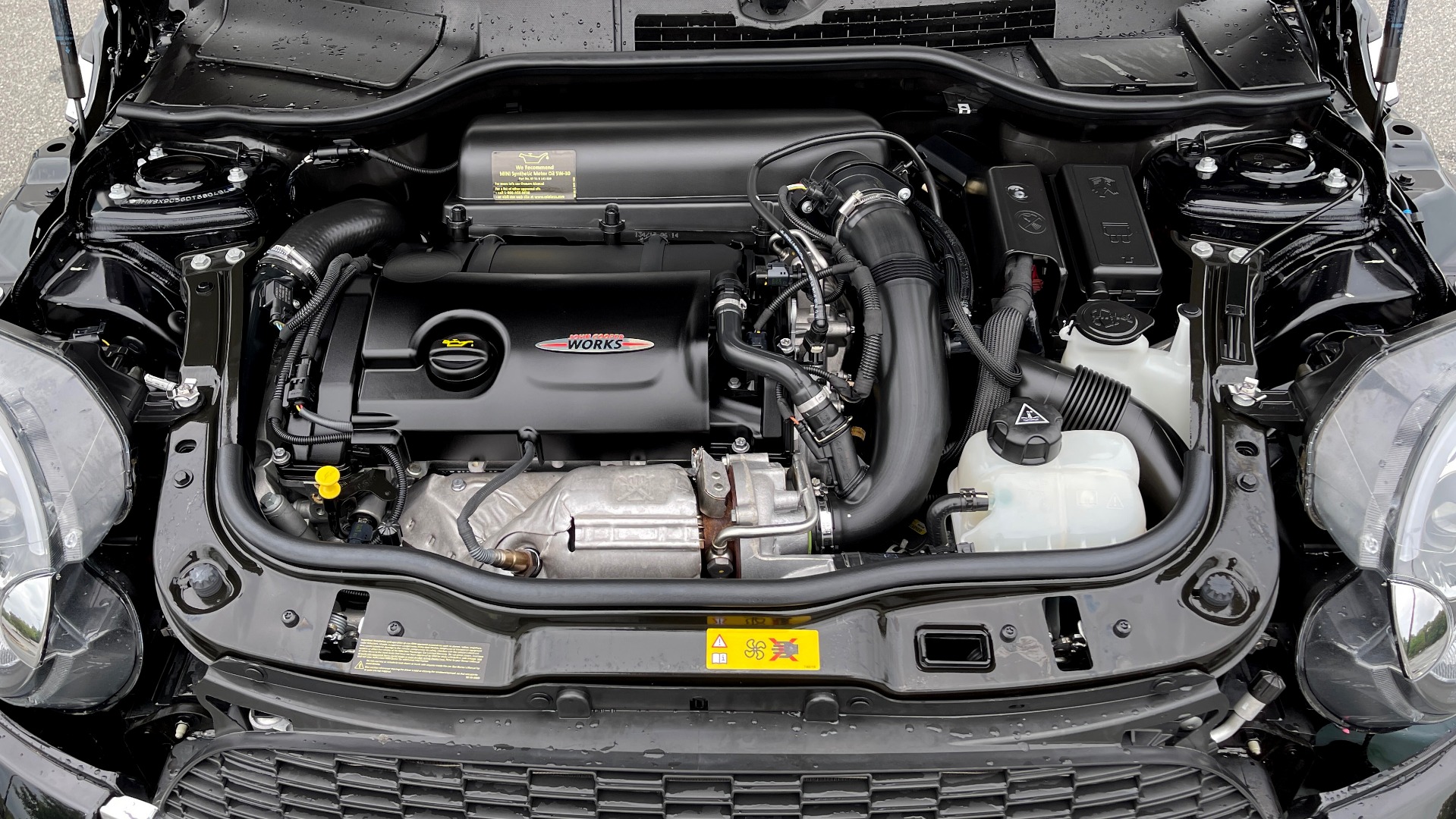 Used 2013 MINI COOPER COUPE JOHN COOPER WORKS / 1.6L TURBO / AUTO / H/K SOUND for sale Sold at Formula Imports in Charlotte NC 28227 8