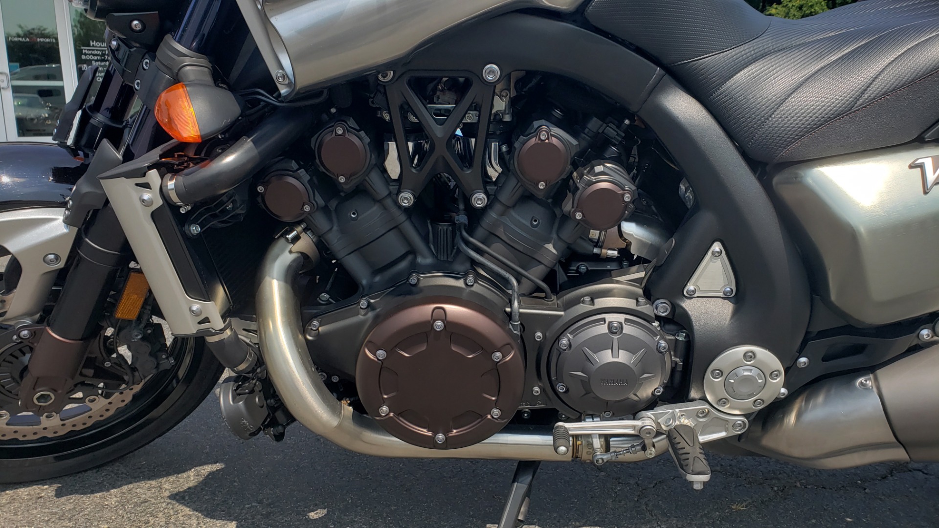 Used 2009 Yamaha V-MAX MOTORCYCLE / SPORT CRUISER / 18K MILES / SUPER CLEAN! for sale Sold at Formula Imports in Charlotte NC 28227 5