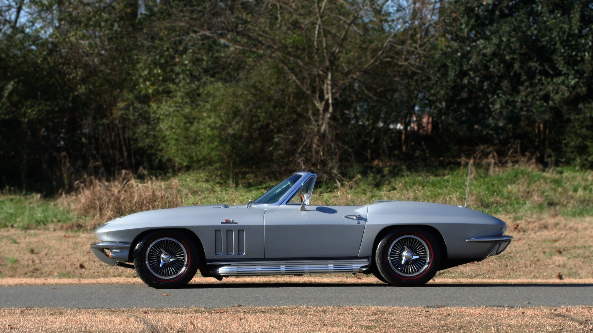 Used 1966 Chevrolet CORVETTE STINGRAY CONVERTIBLE 427 / 4-SPD / NUMBER MATCHING for sale Sold at Formula Imports in Charlotte NC 28227 3